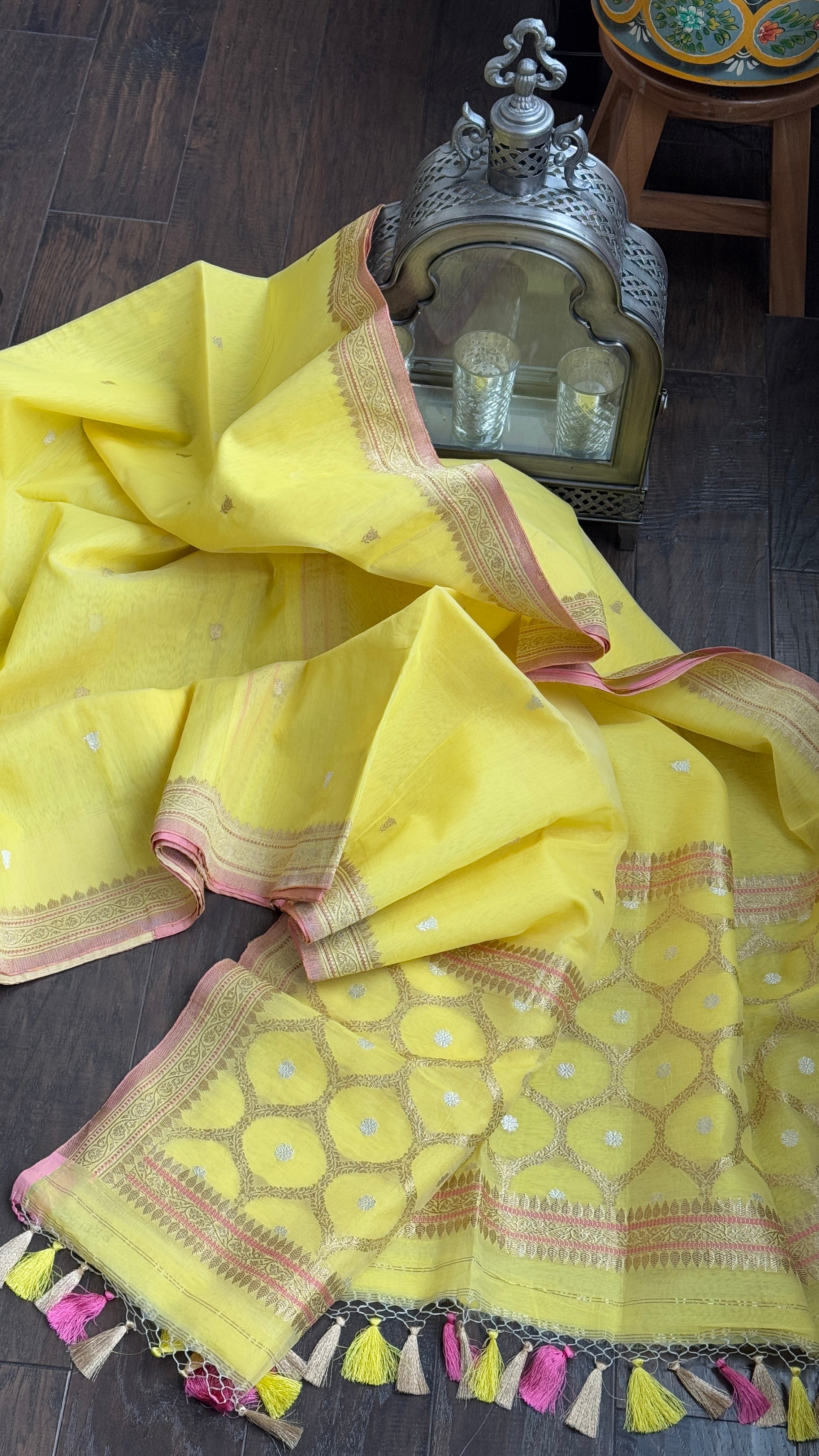 Kora Banarasi - Sunshine Yellow Kadwa woven