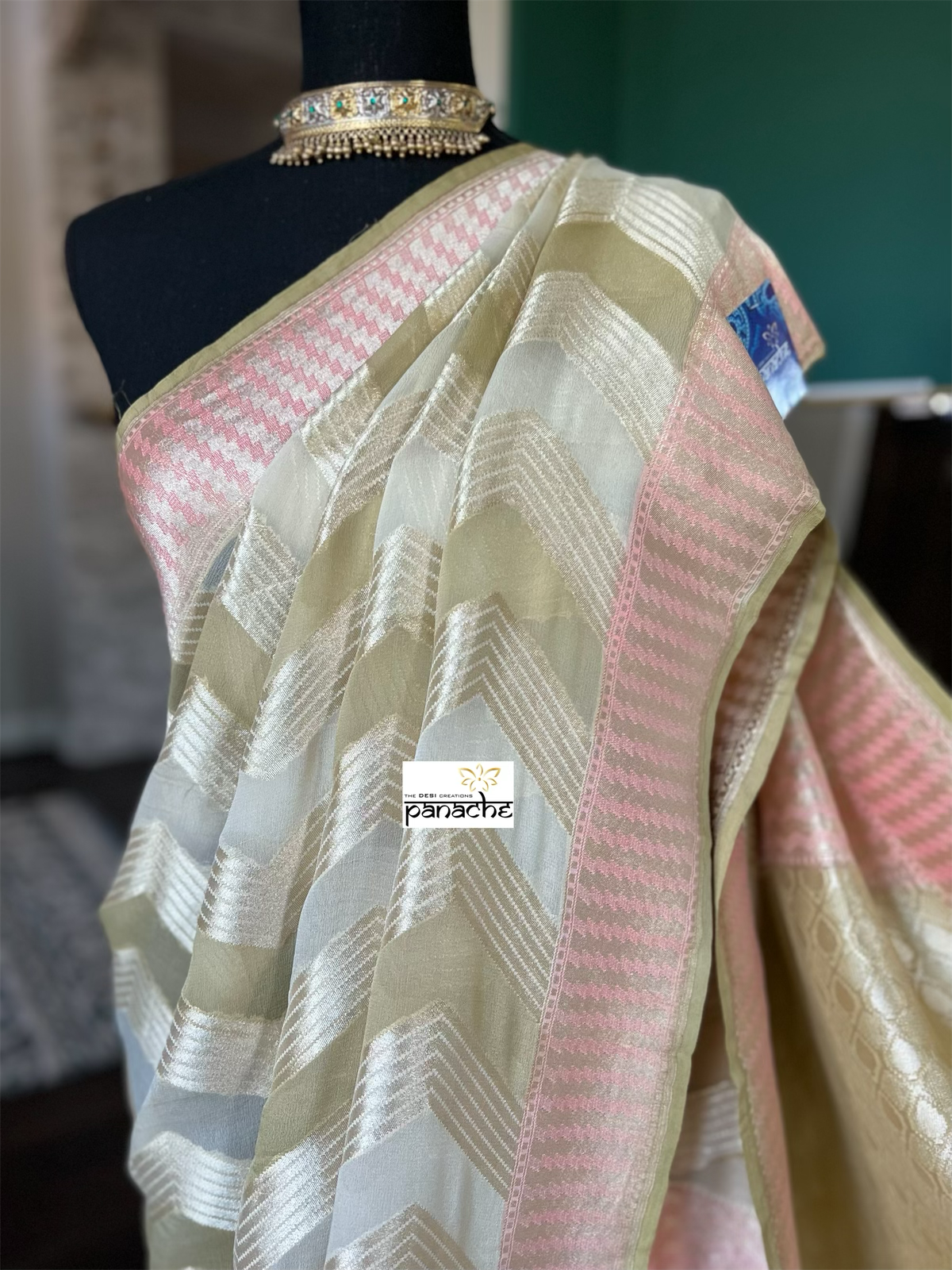Khaddi Georgette Banarasi - Ombré Pista Green Shaded