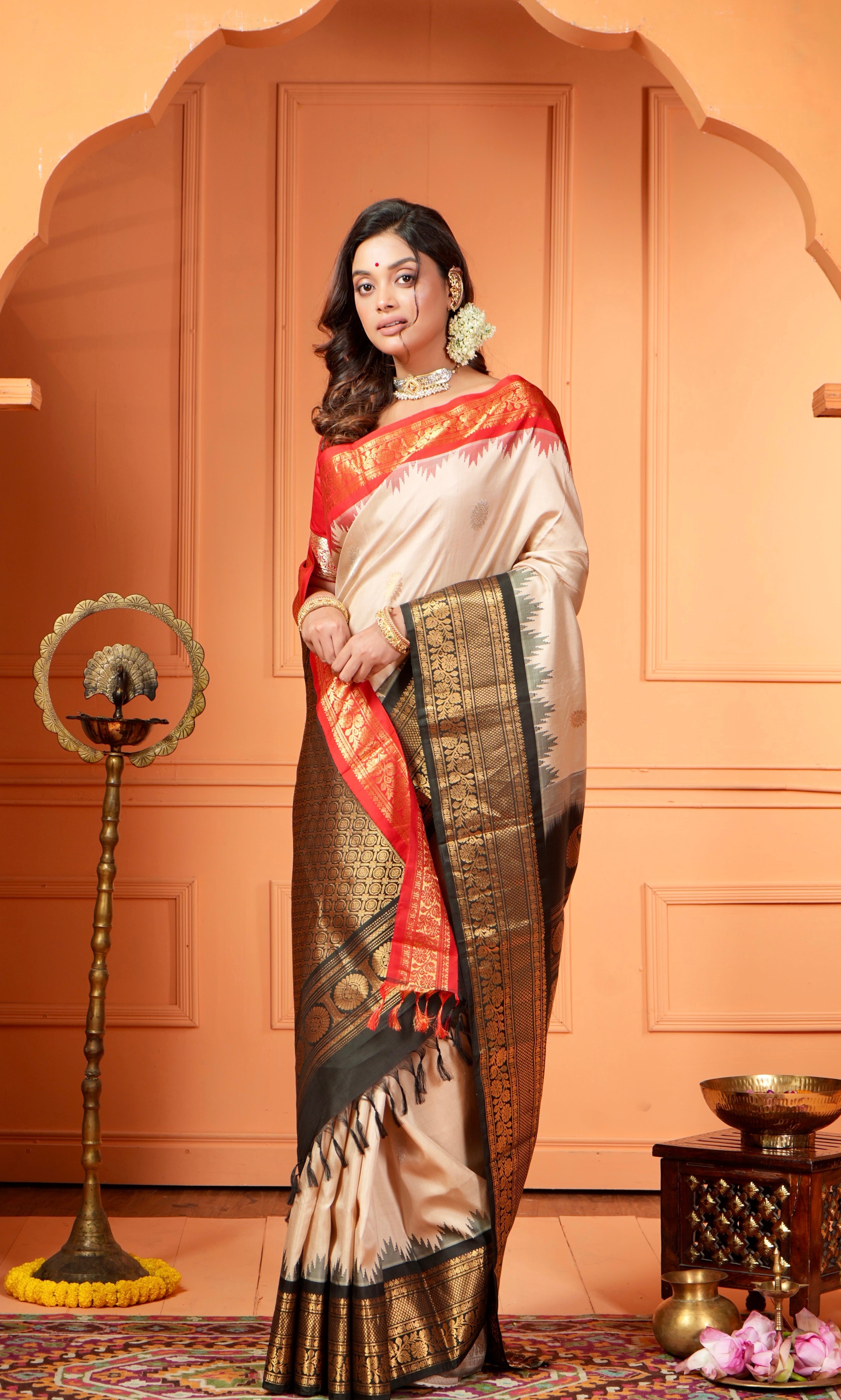 Pure Silk Gadwal - Tan Red Black Ganga Yamuna