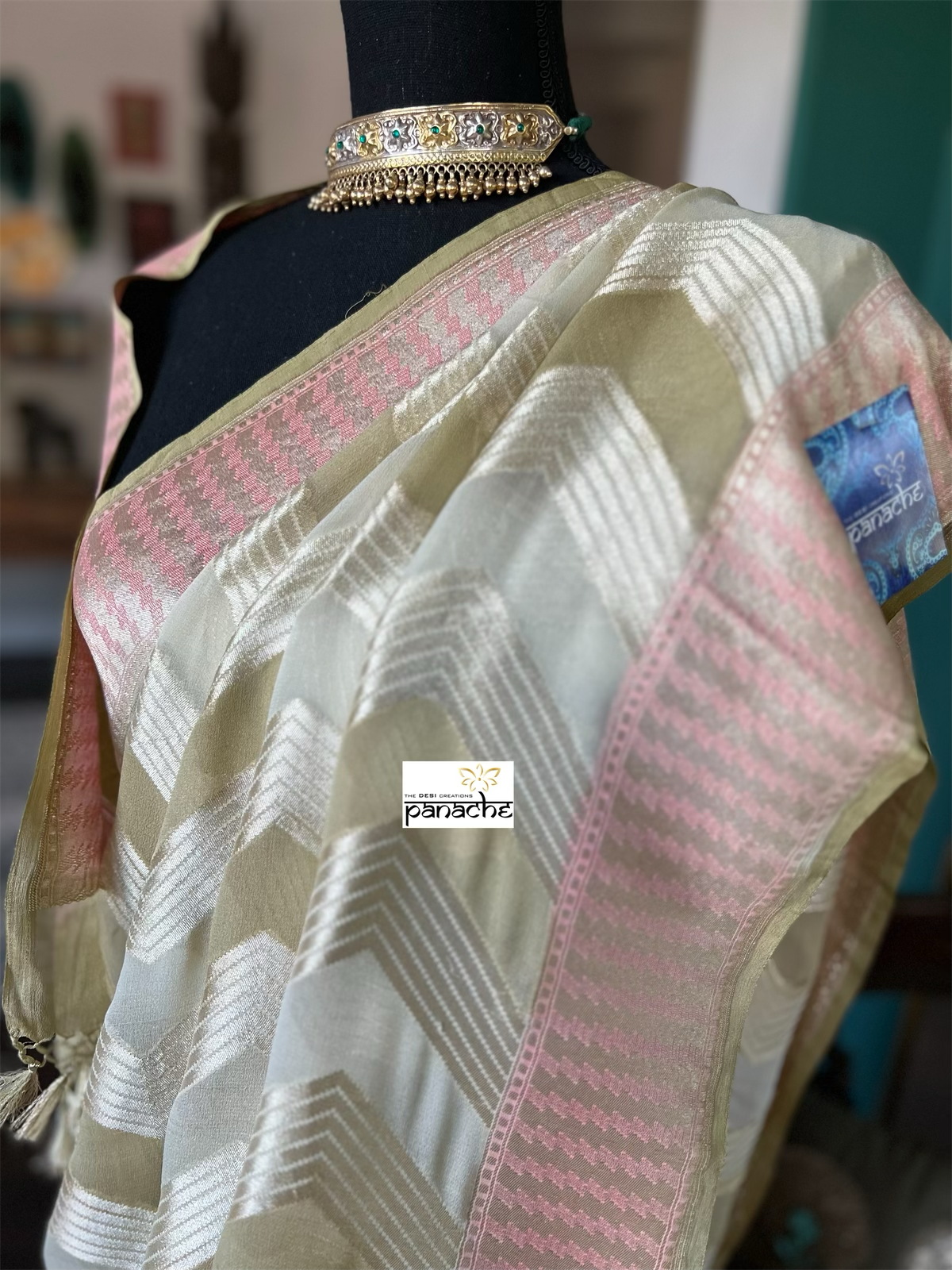 Khaddi Georgette Banarasi - Ombré Pista Green Shaded