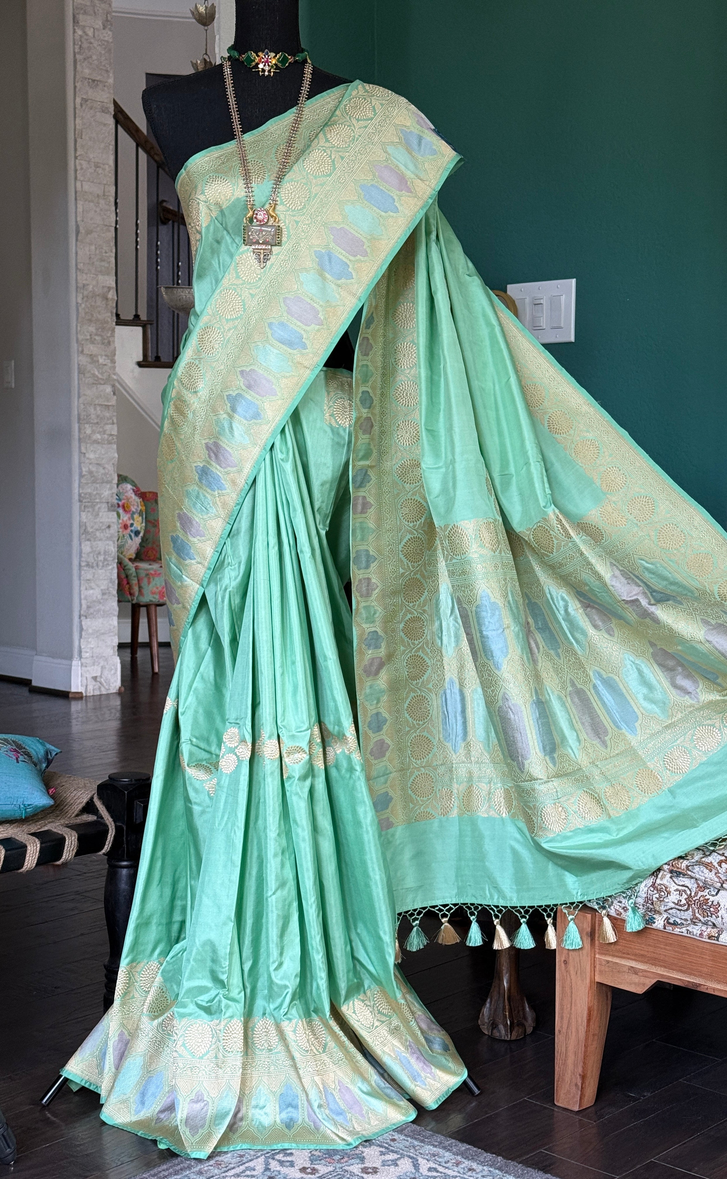 Katan Silk Kadhua Banarasi - Mint Green Zari Woven Rangkat