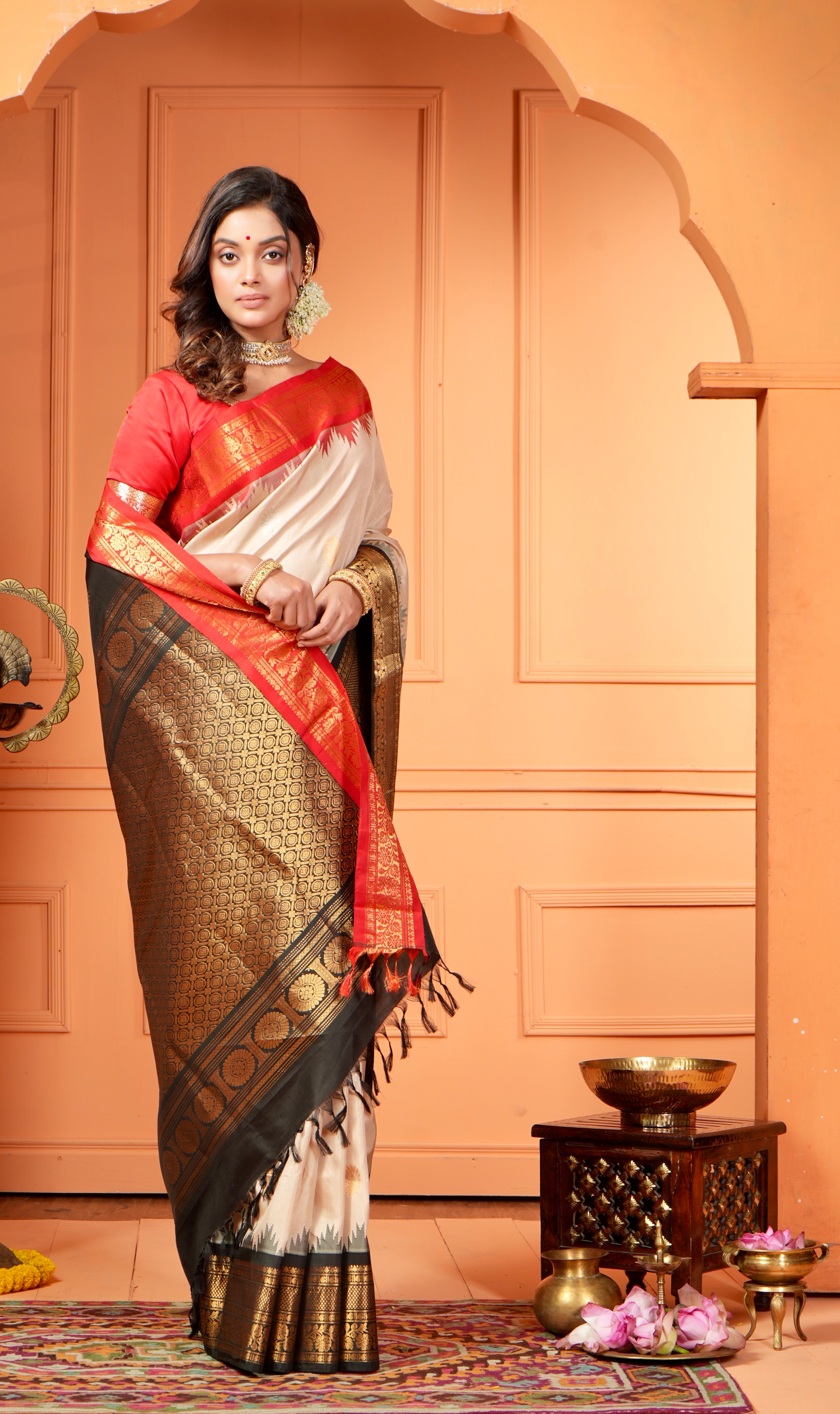 Pure Silk Gadwal - Tan Red Black Ganga Yamuna