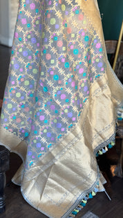 Pure Kora Silk Jamdaani Banarasi - Grey Golden Antique Zari