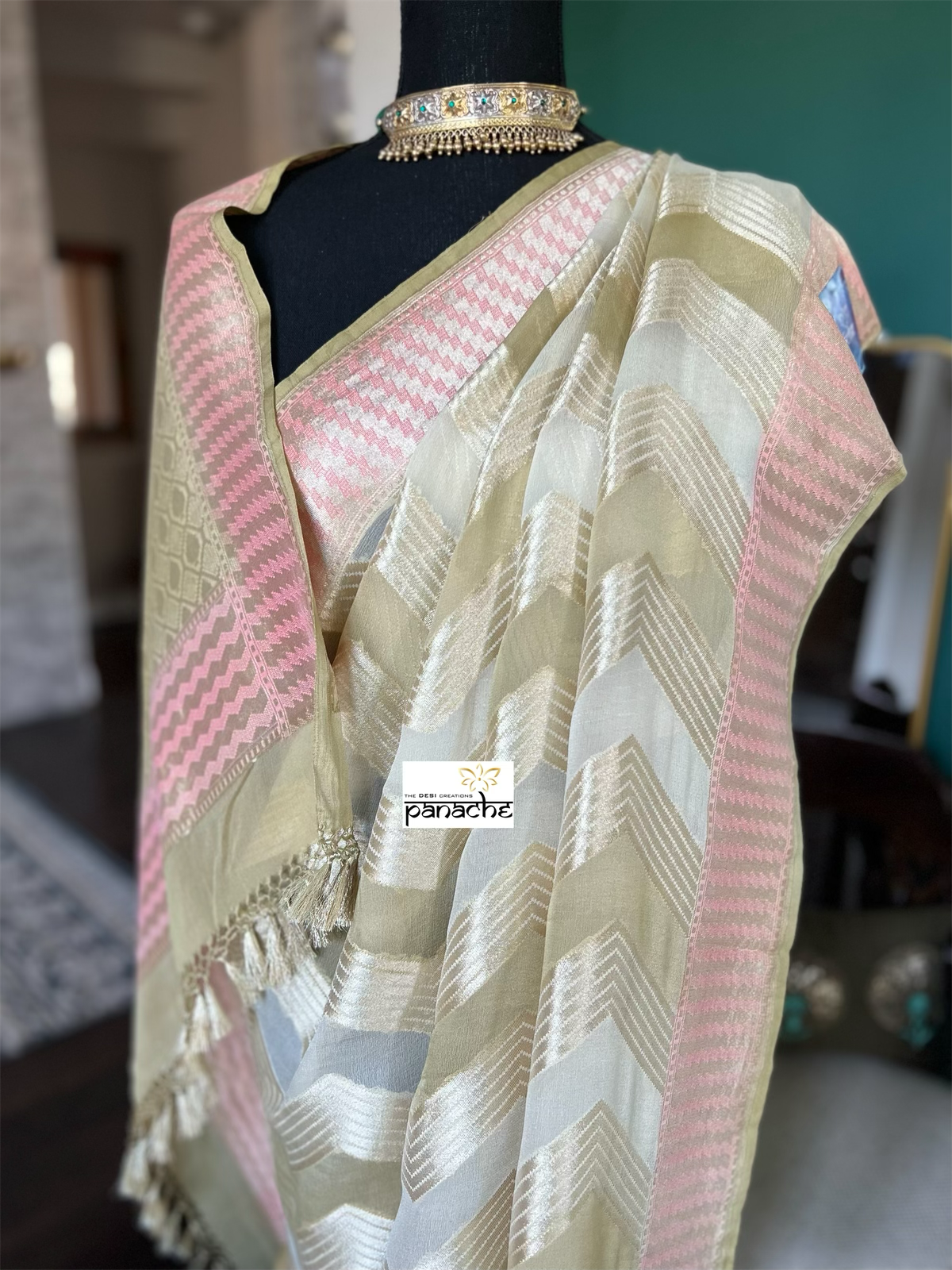 Khaddi Georgette Banarasi - Ombré Pista Green Shaded