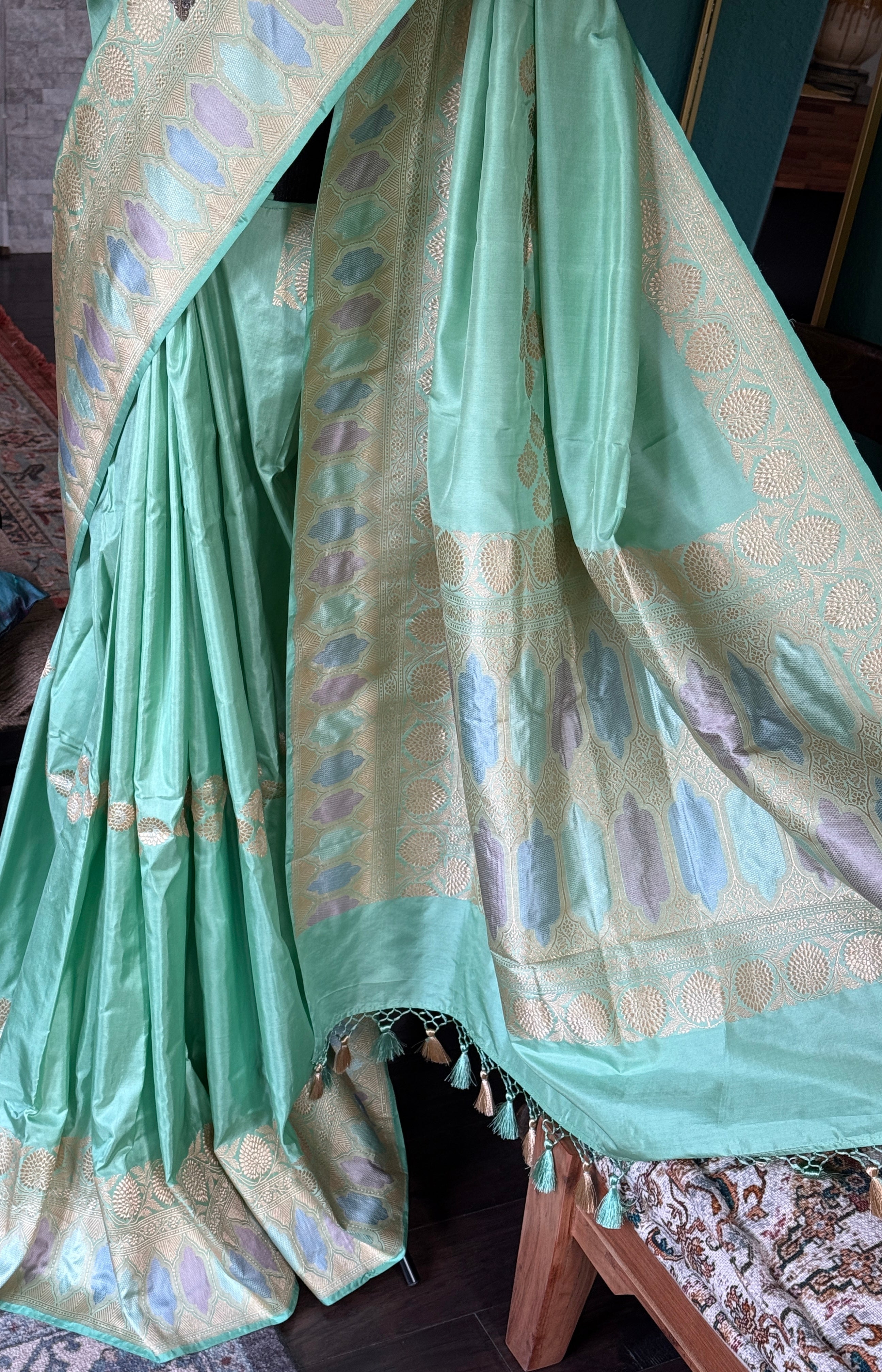 Katan Silk Kadhua Banarasi - Mint Green Zari Woven Rangkat