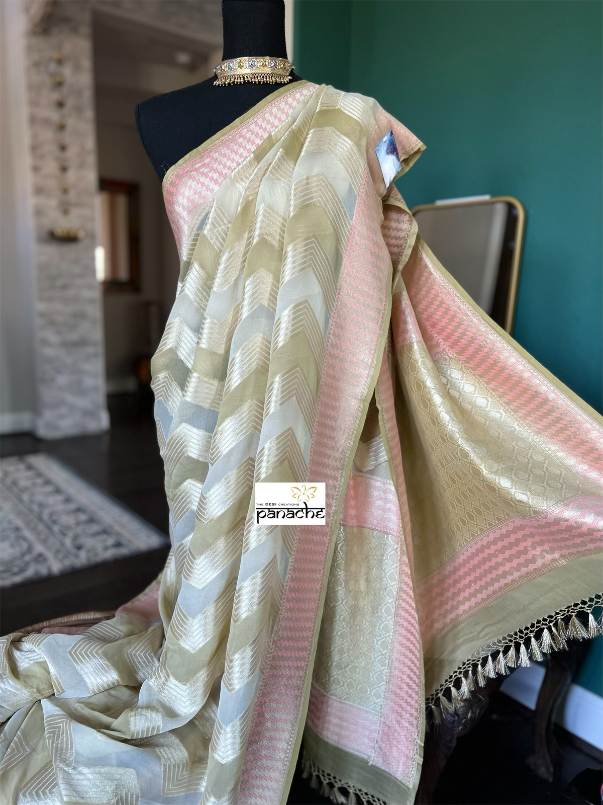 Khaddi Georgette Banarasi - Ombré Pista Green Shaded