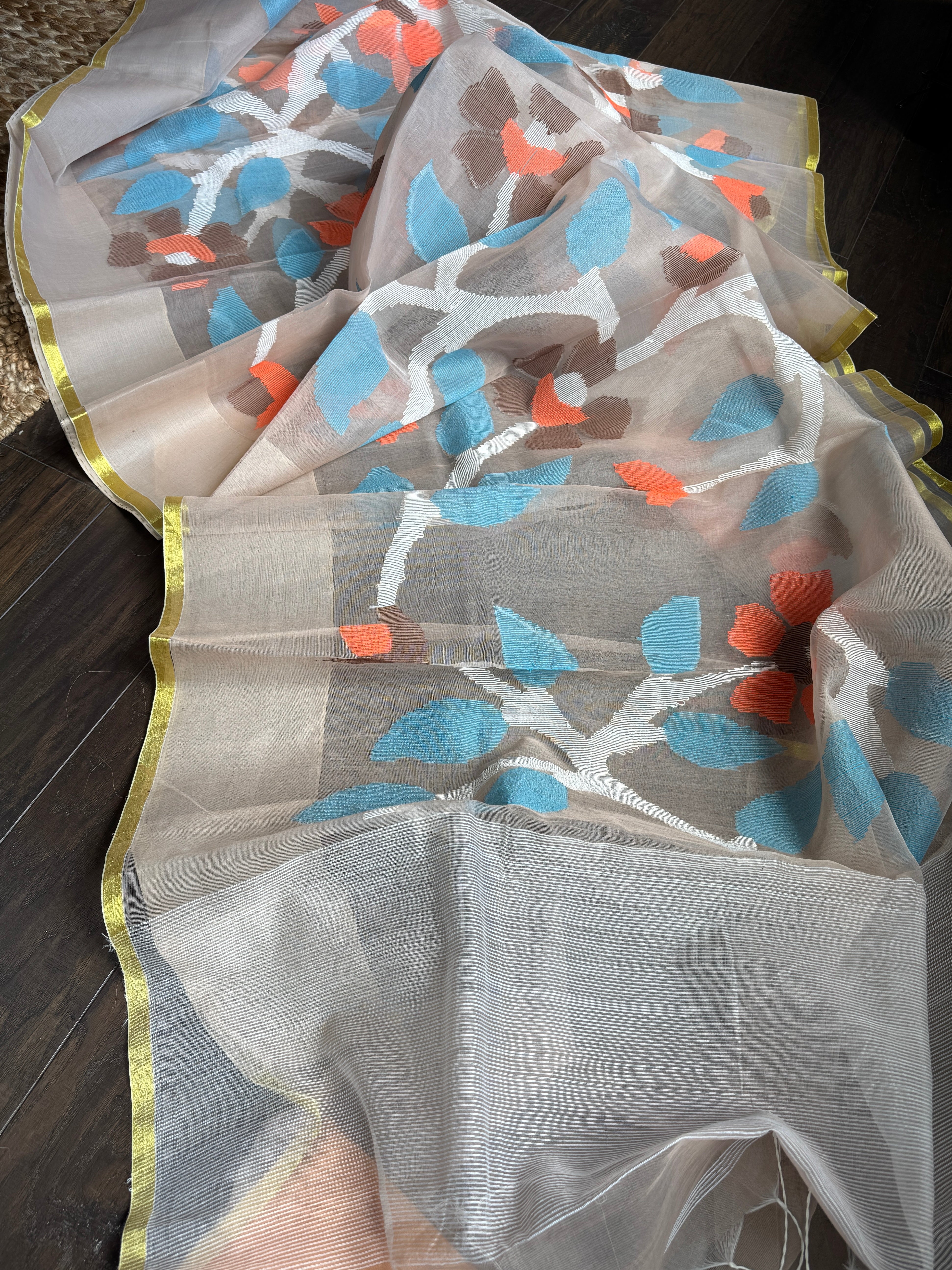 Muslin Jamdaani - Wheat color Golden Zari