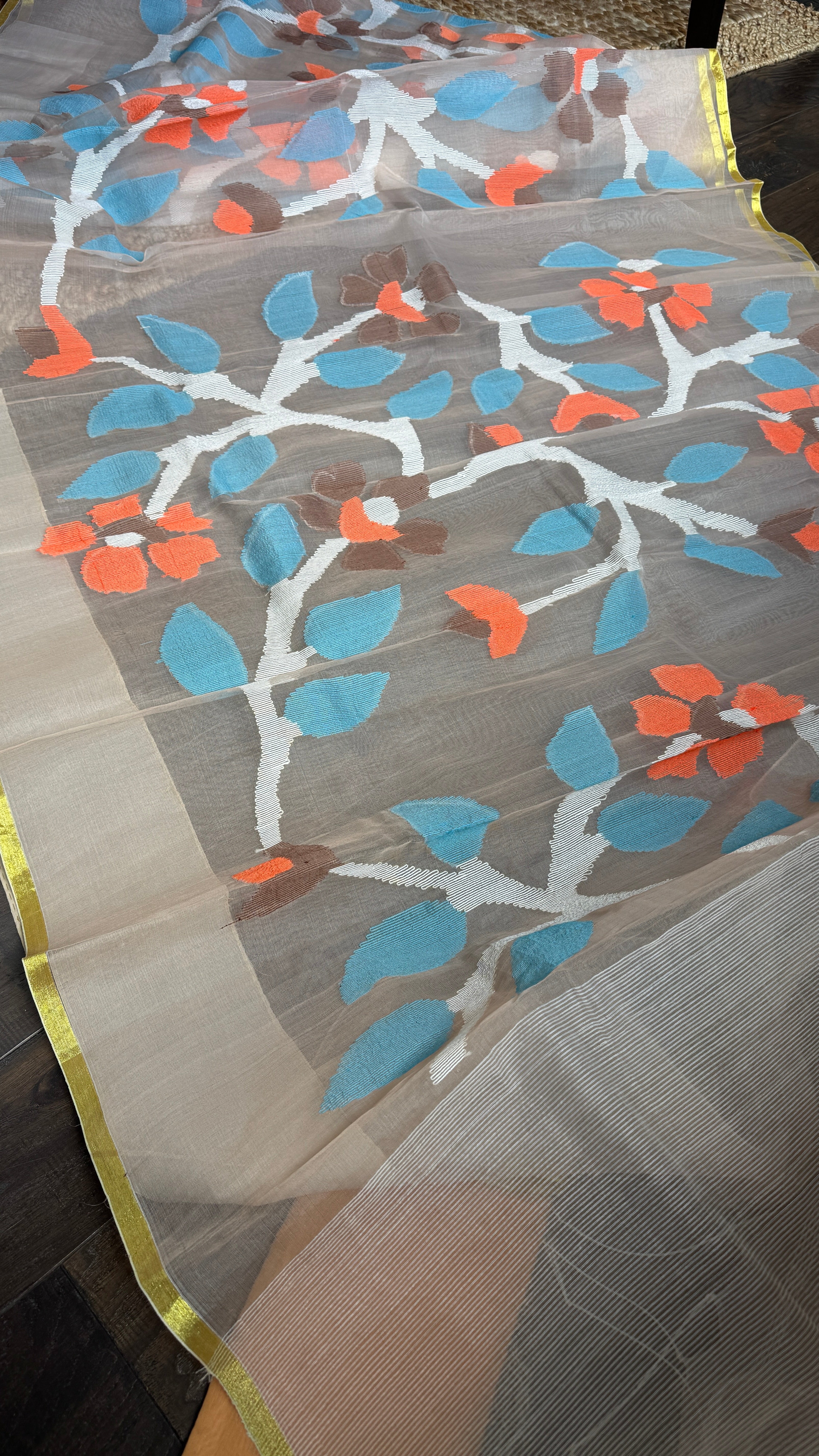 Muslin Jamdaani - Wheat color Golden Zari