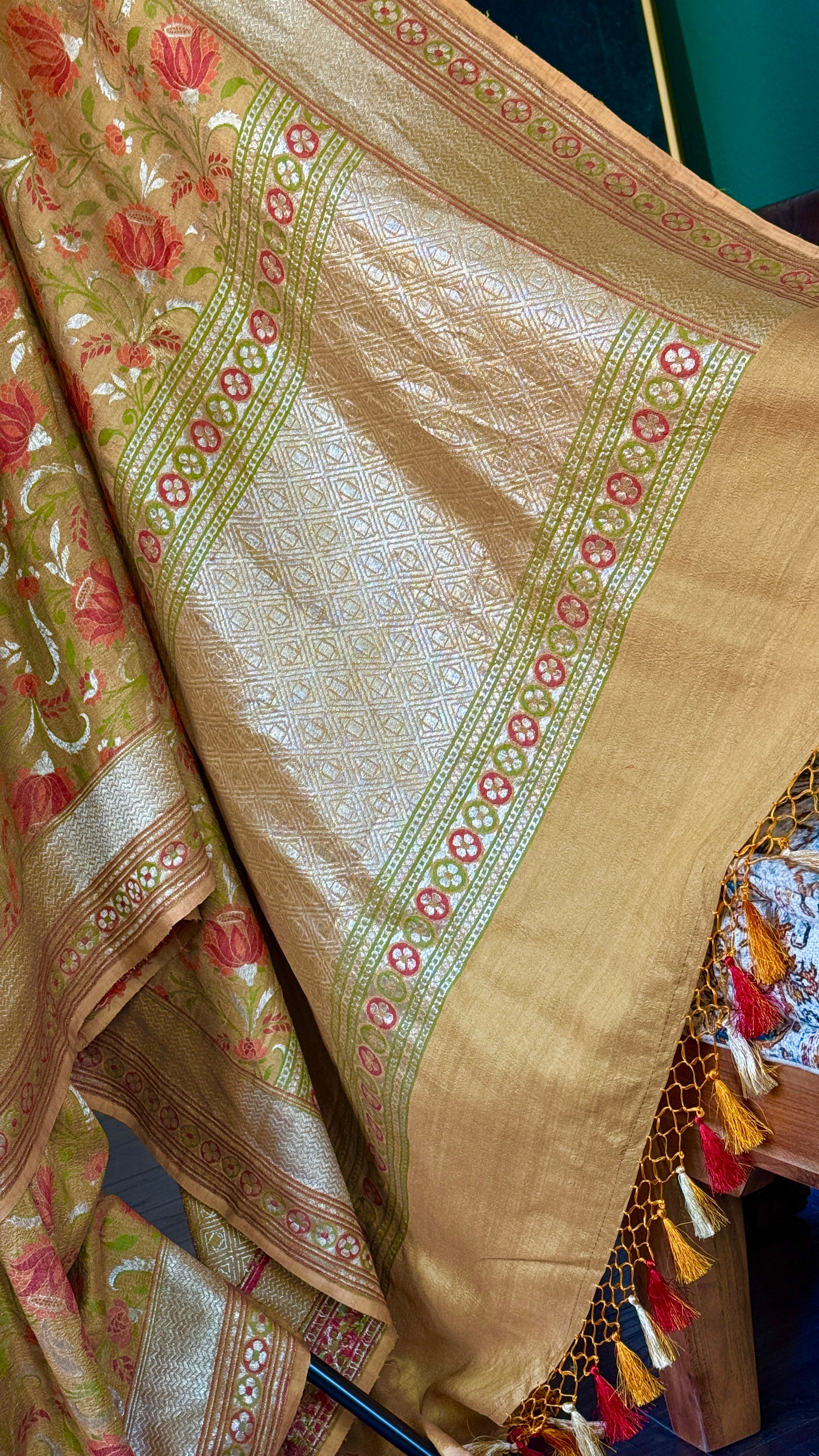 Tussar Georgette Banarasi - Ochre Yellow Green Kadwa