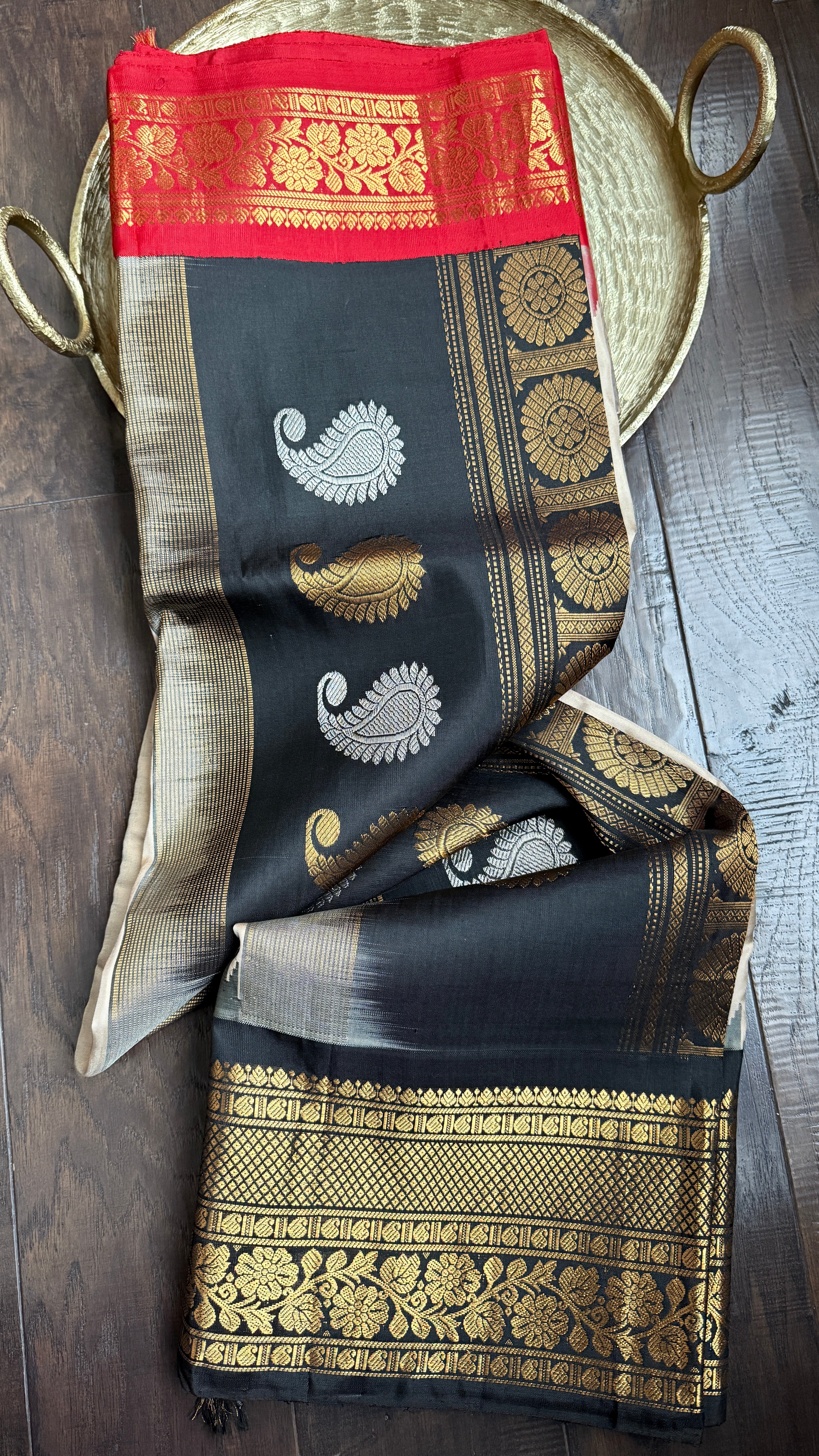 Pure Silk Gadwal - Tan Red Black Ganga Yamuna