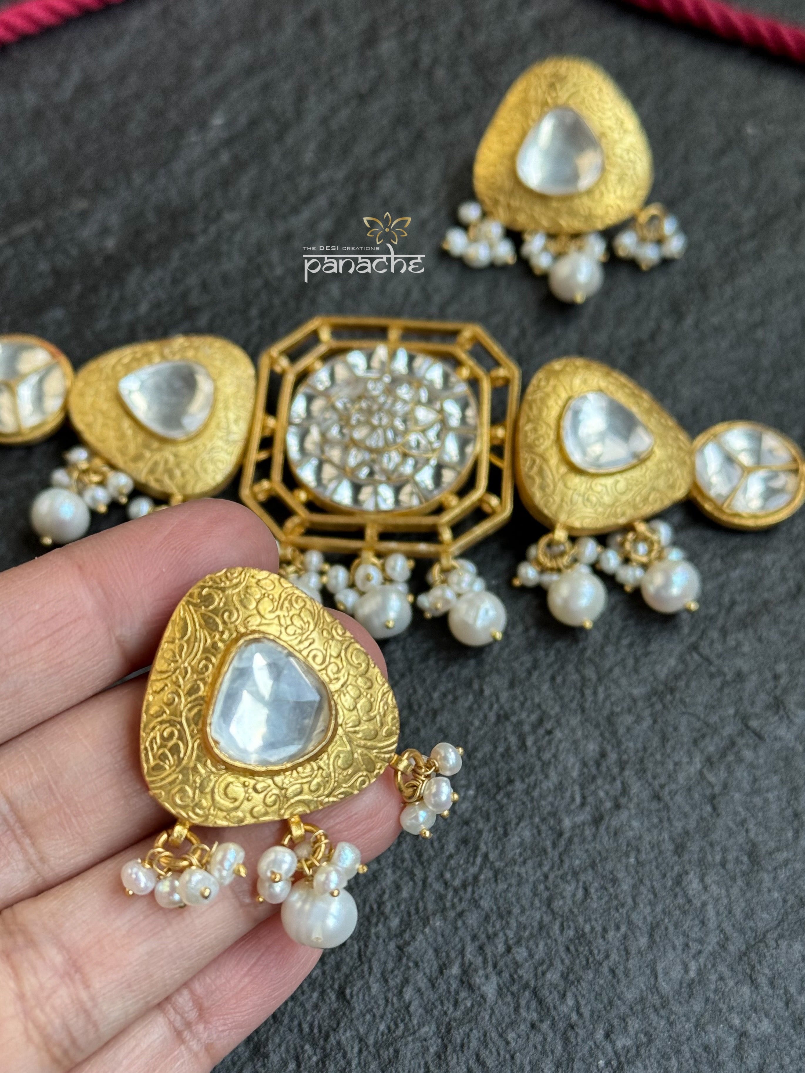 Silver 925 Choker Set - Gold Kundan Stone