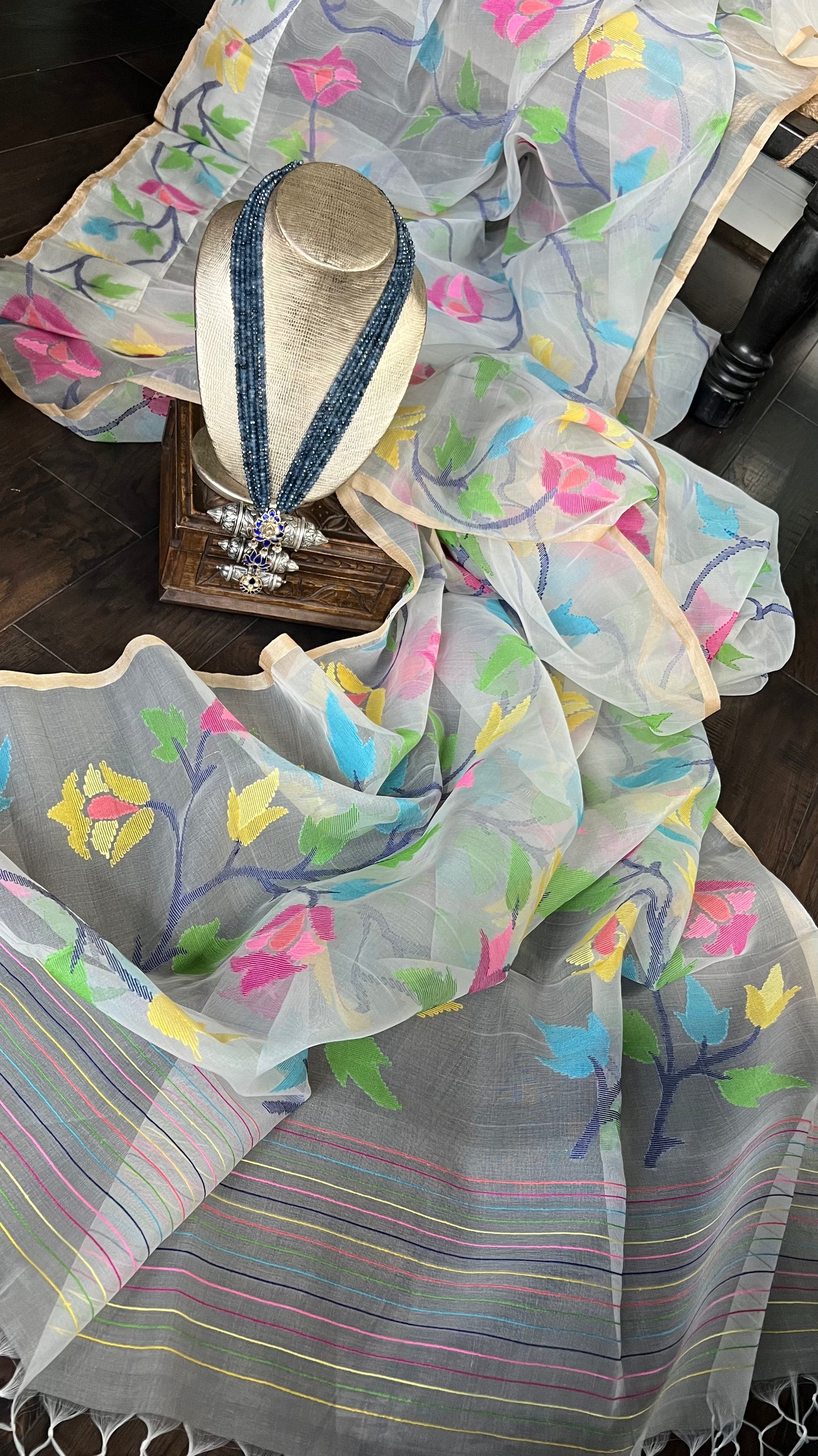 Muslin Tantuj Jamdaani- Off-White Jangla