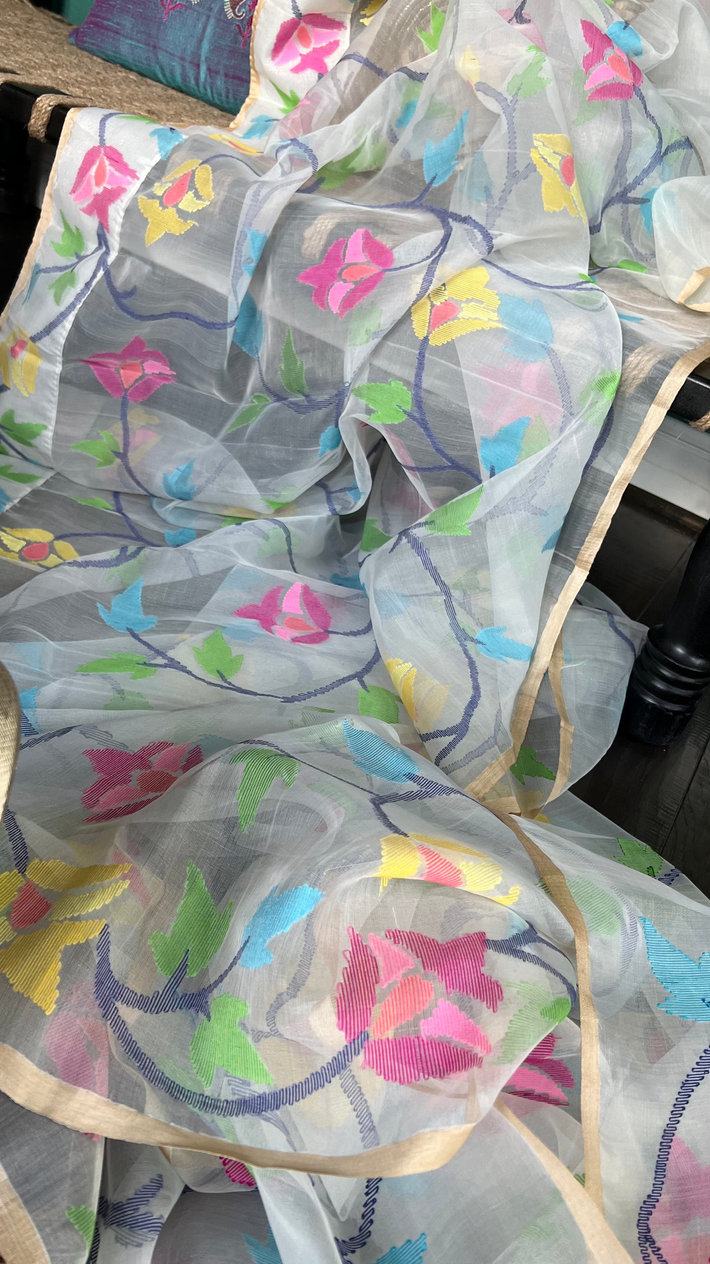 Muslin Tantuj Jamdaani- Off-White Jangla