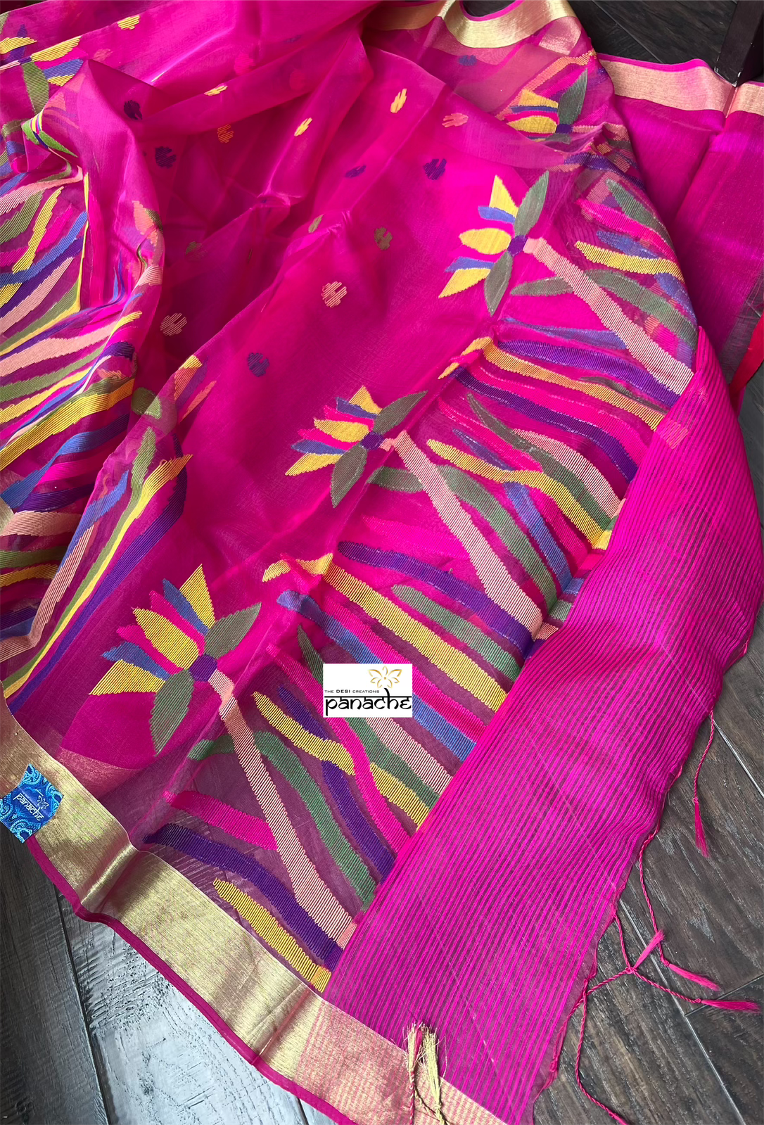 Muslin Jamdaani - Magenta Pink Golden Zari
