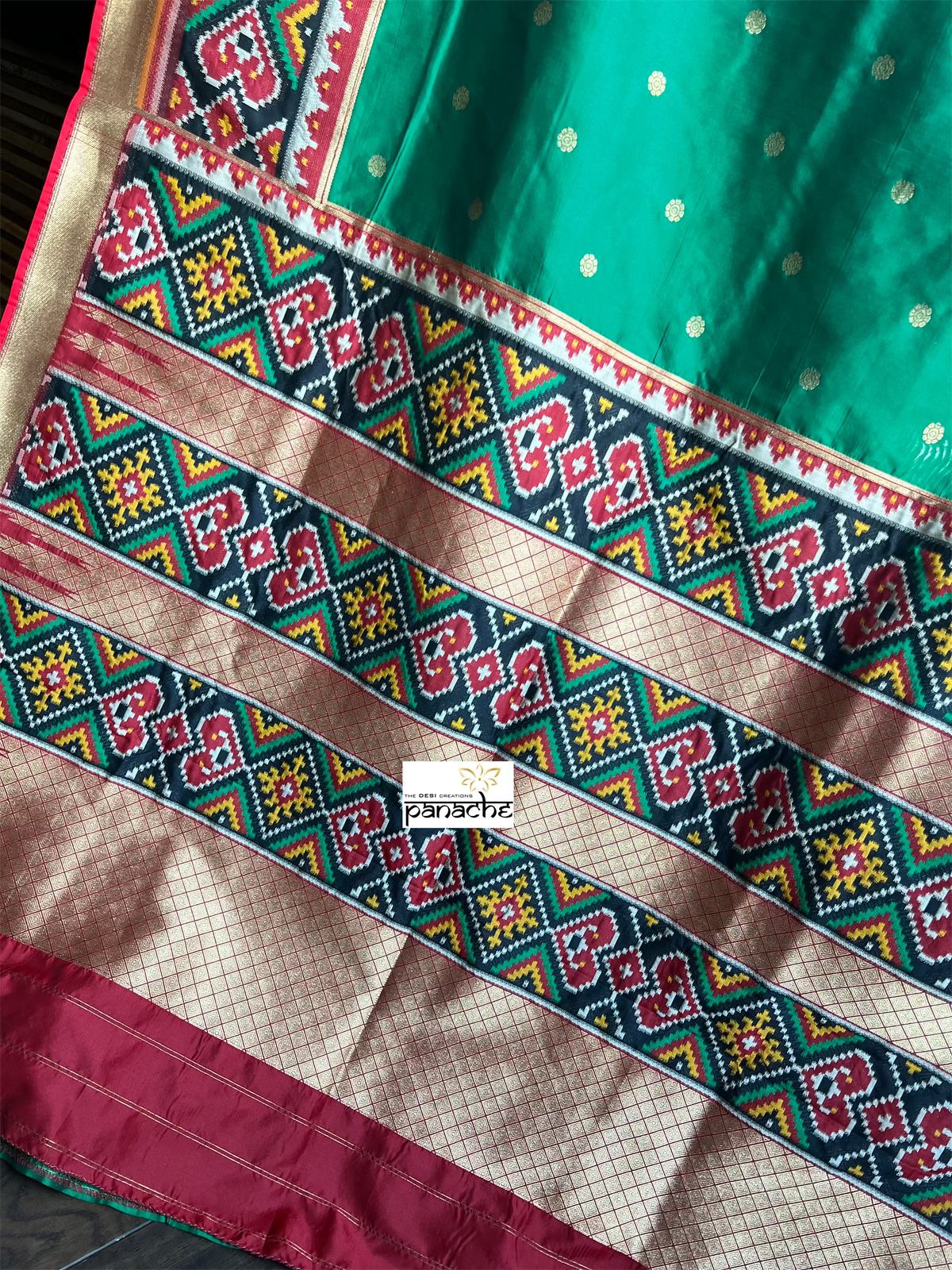 Soft Silk Patola Banarasi - Green Red Antique Golden Zari