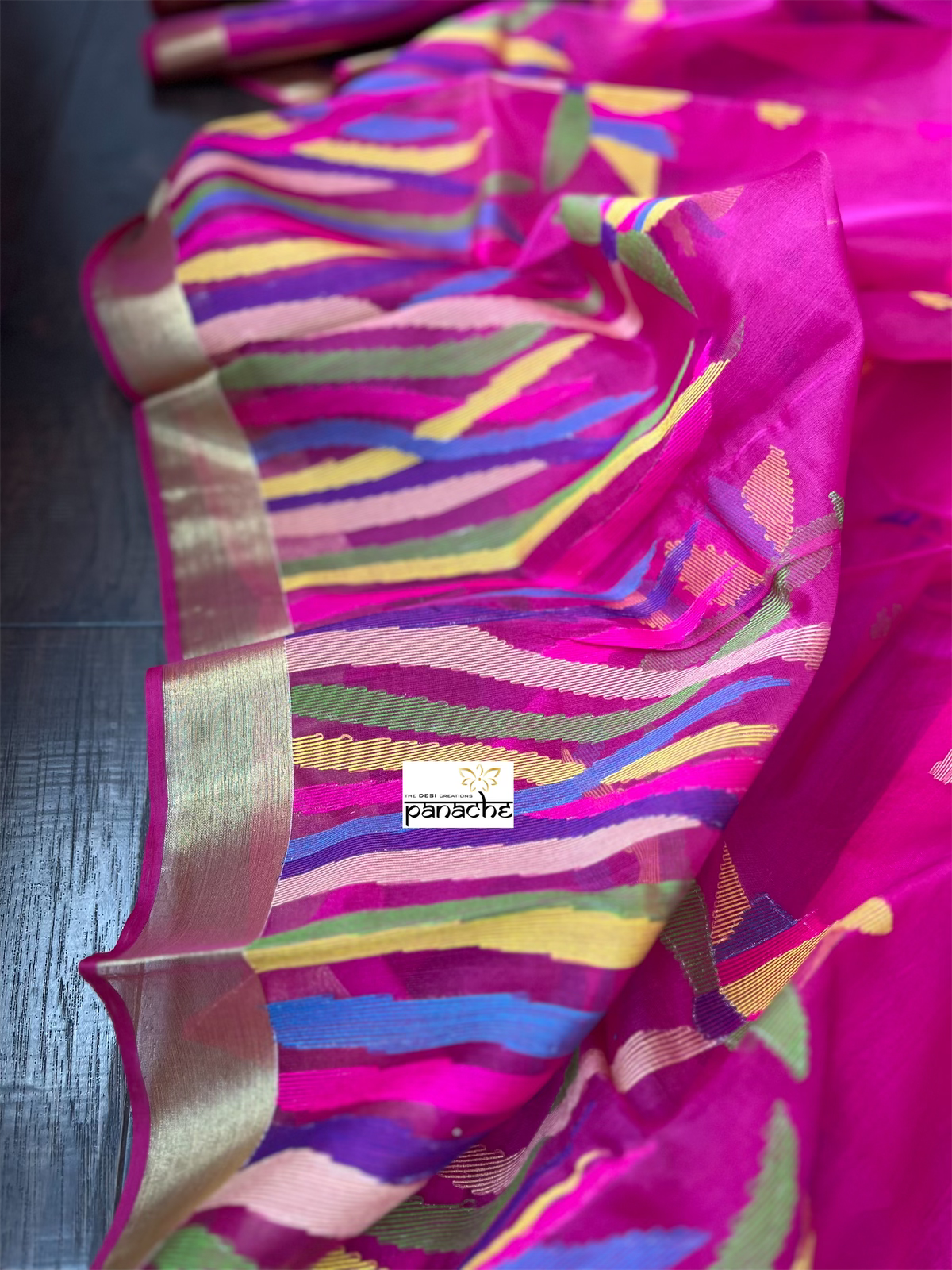 Muslin Jamdaani - Magenta Pink Golden Zari