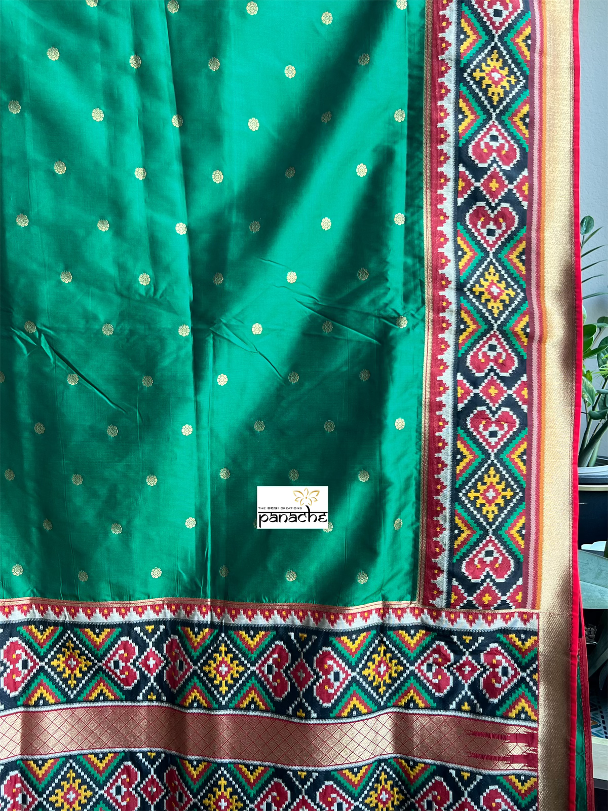 Soft Silk Patola Banarasi - Green Red Antique Golden Zari
