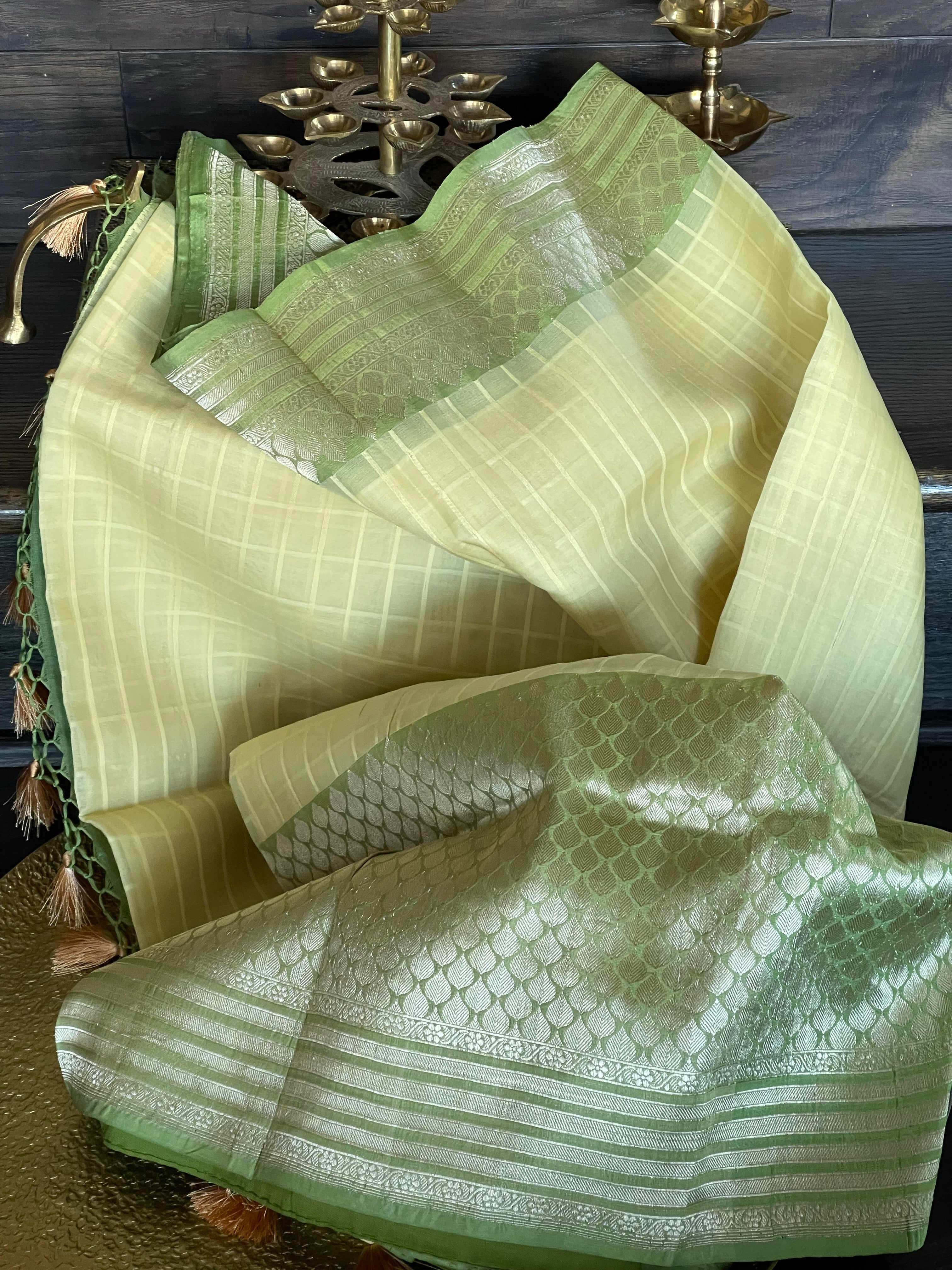 Organza Silk Banarasi - Light Lemon Yellow Green Kadwa woven