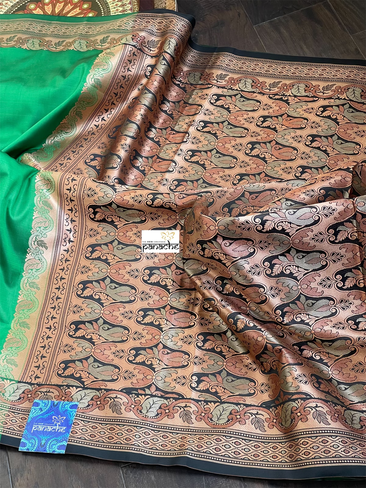 Soft Silk Woven - Green Black