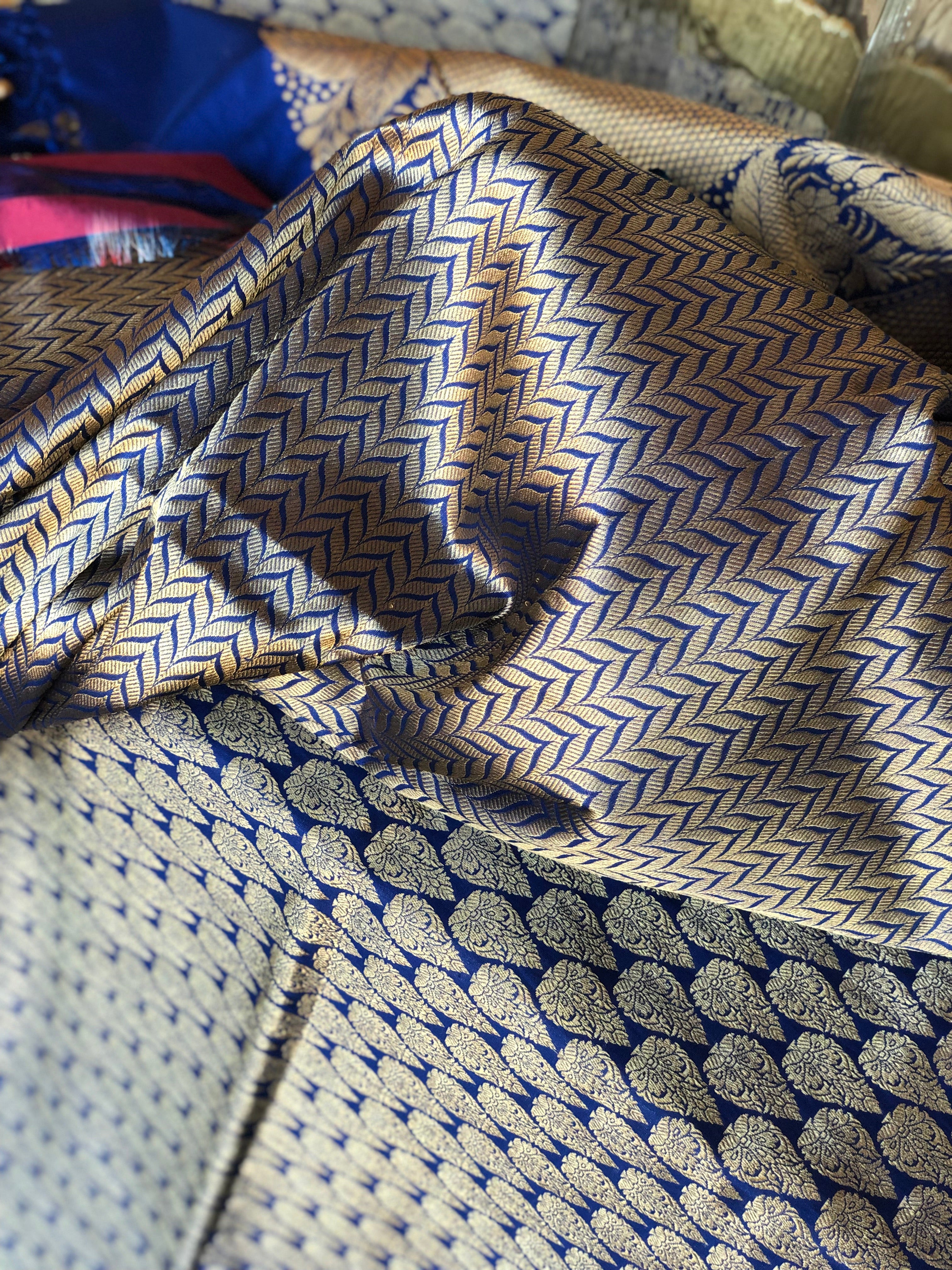 Tanchoi Silk Banarasi - Blue Antique Golden Zari