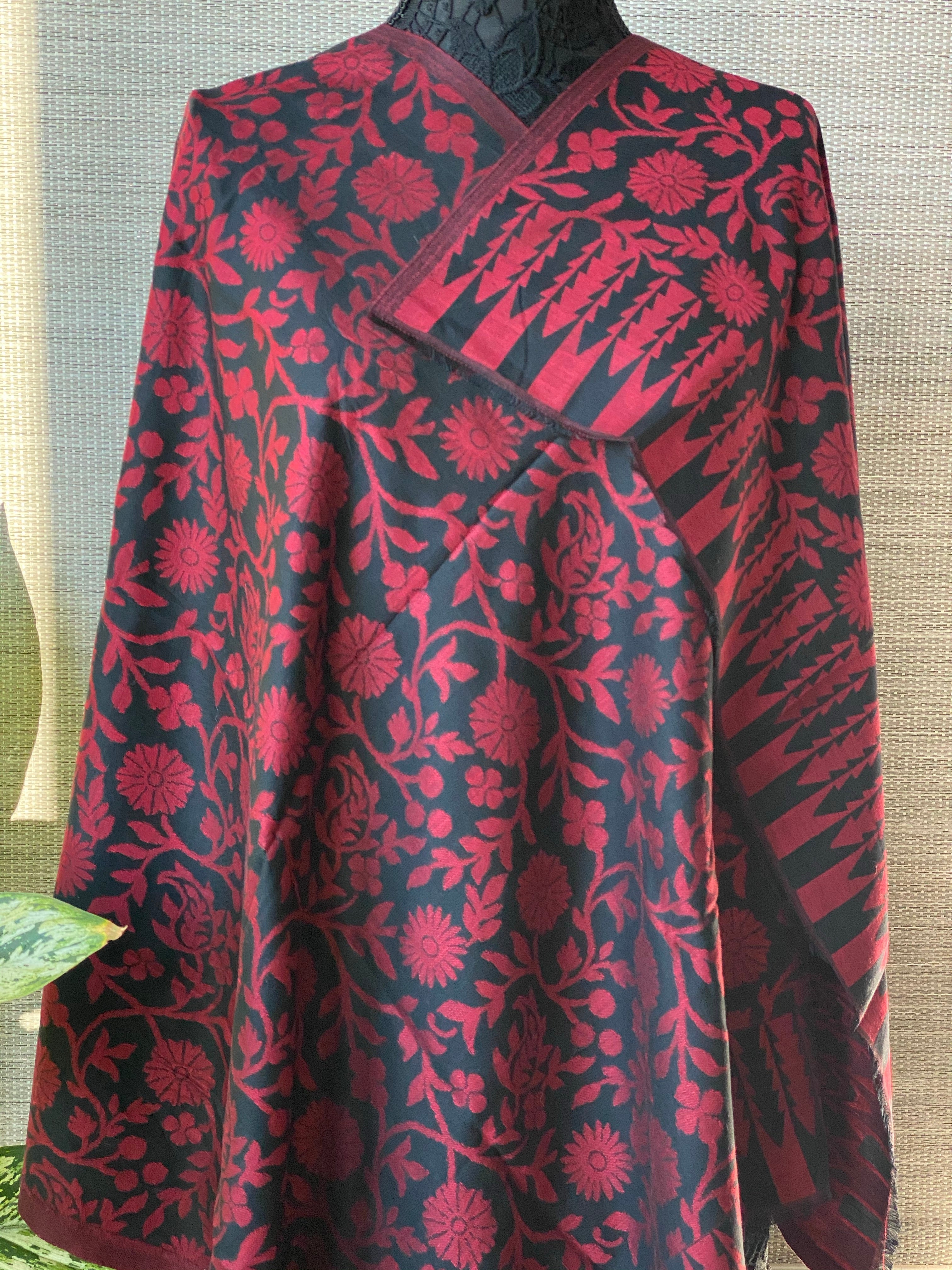 Semi Pashmina Stole - Black Maroon
