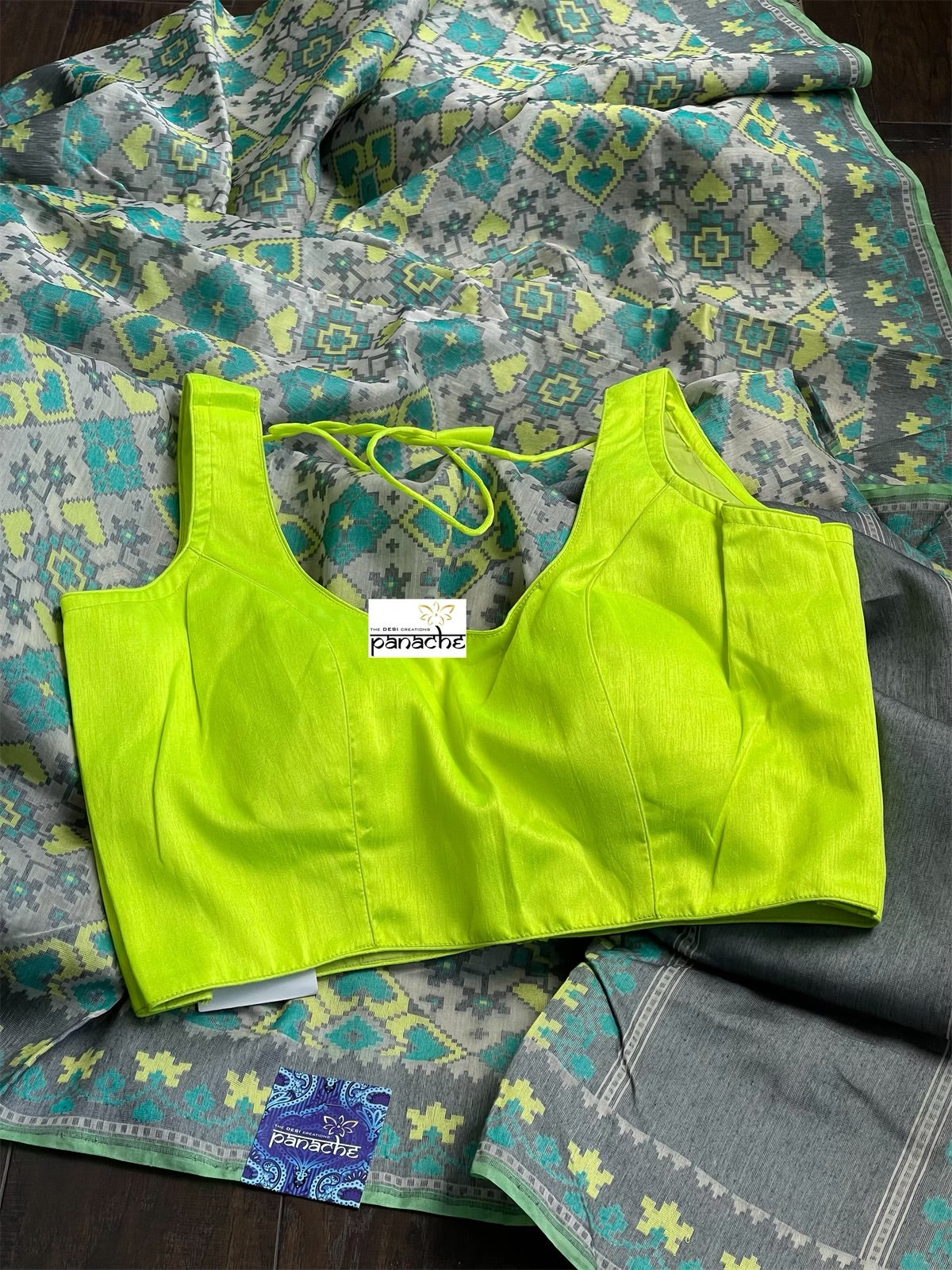 Pure Silk Cotton Kora Patola Banarasi - Offwhite Grey Green Woven