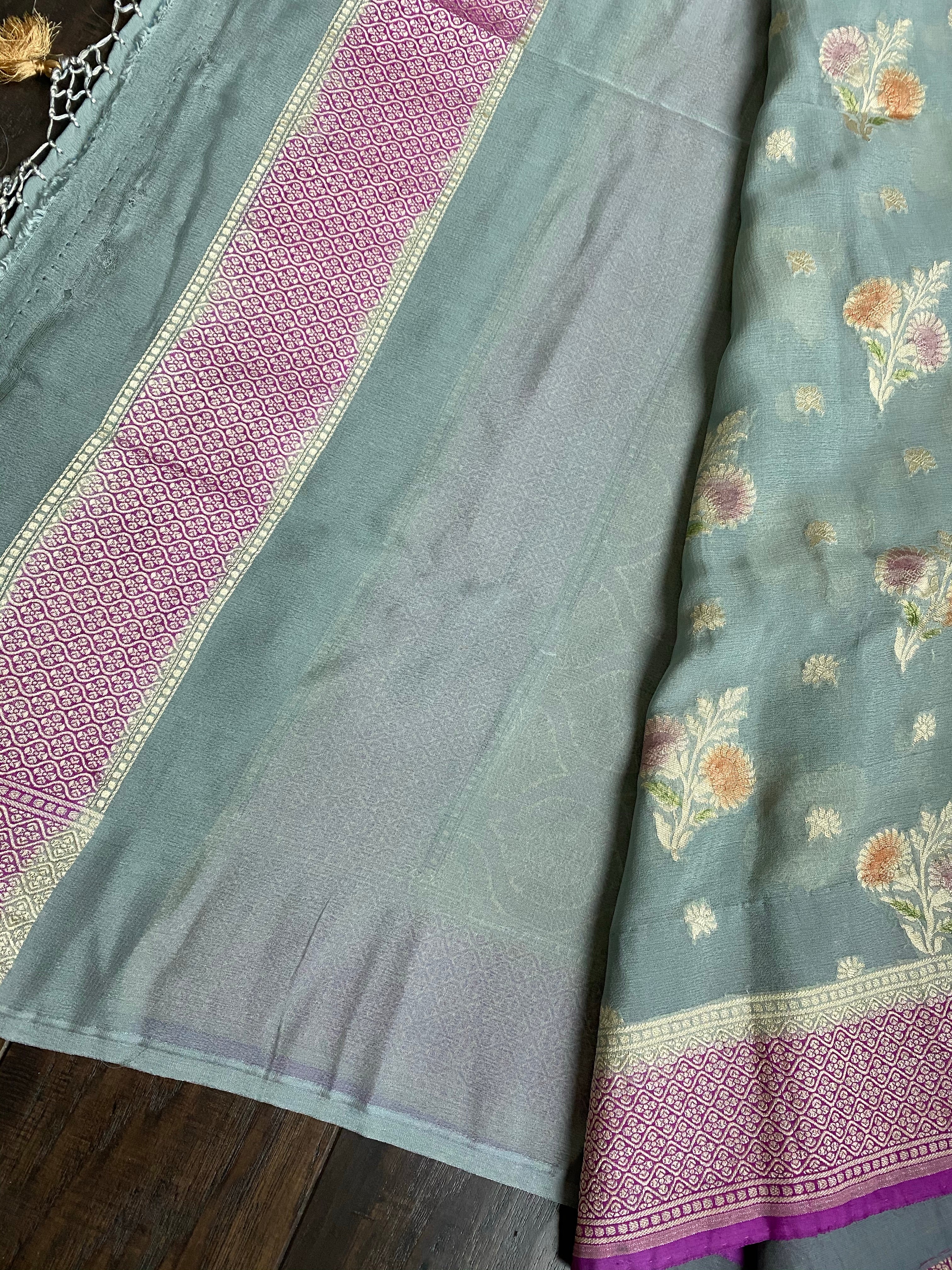 Khaddi Georgette Banarasi - Silver Grey Meenakari