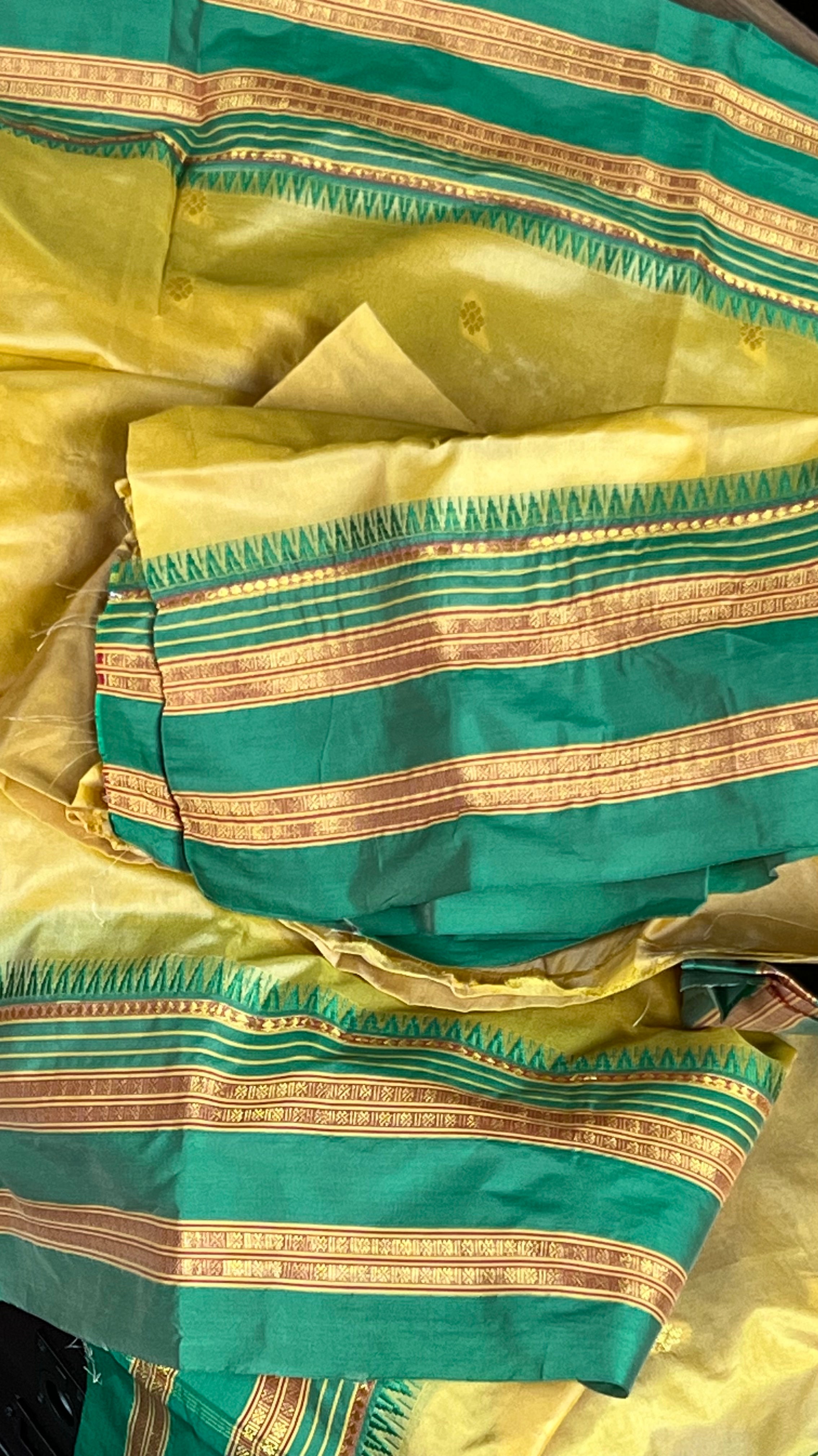 Gadwal Soft Silk - Yellow Green