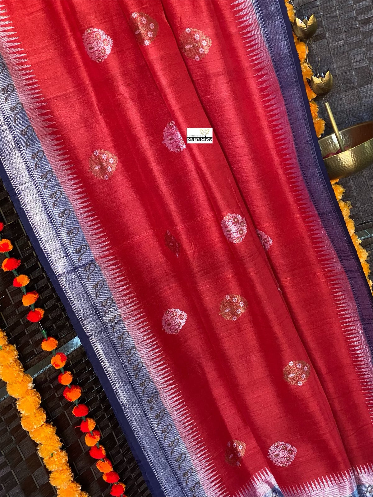 Tussar Georgette Banarasi - Red Navy Blue Kadwa
