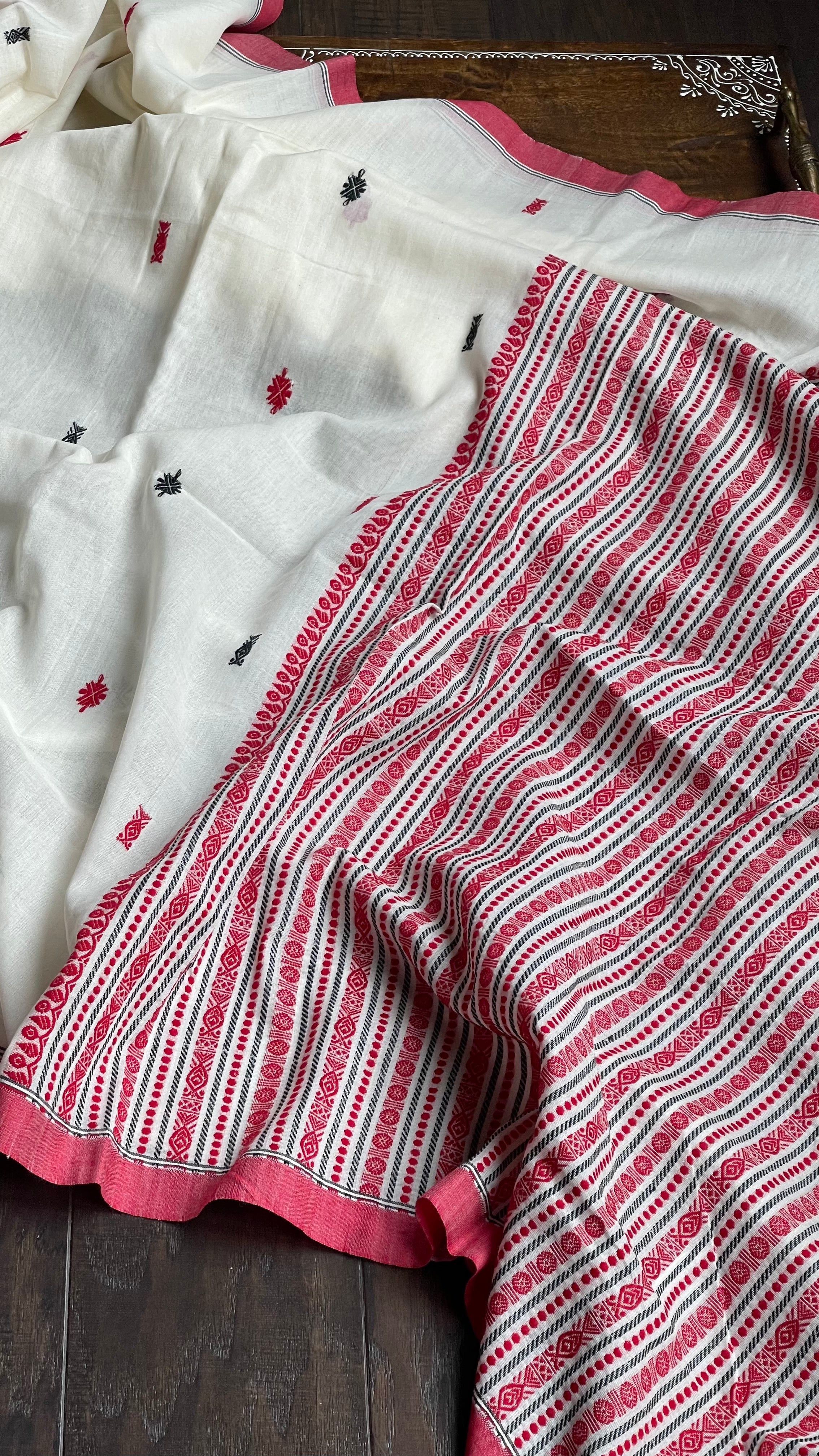 Pure Khadi Cotton Handloom - Beige Red Woven