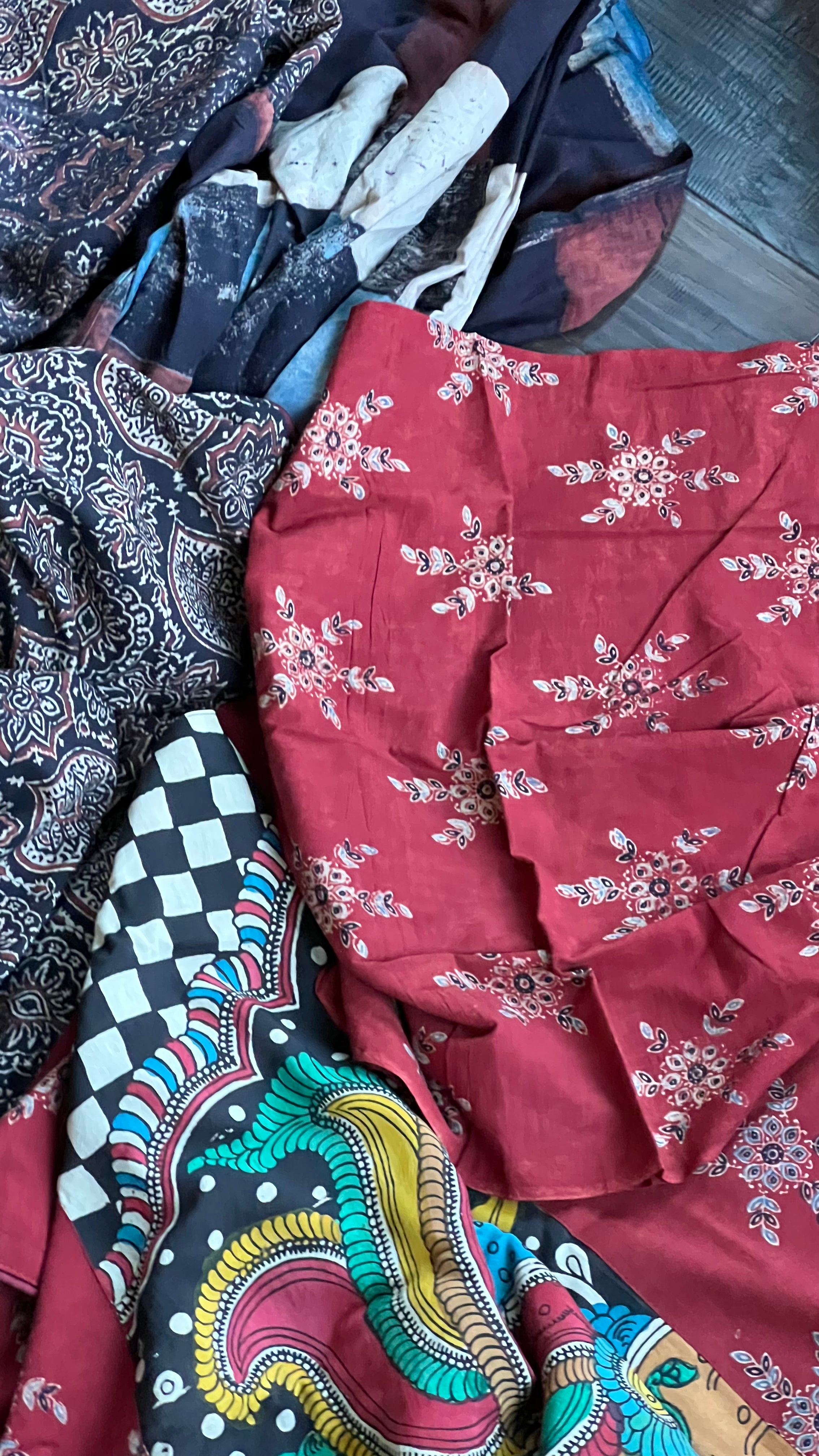 Soft Cotton Printed - Red Black