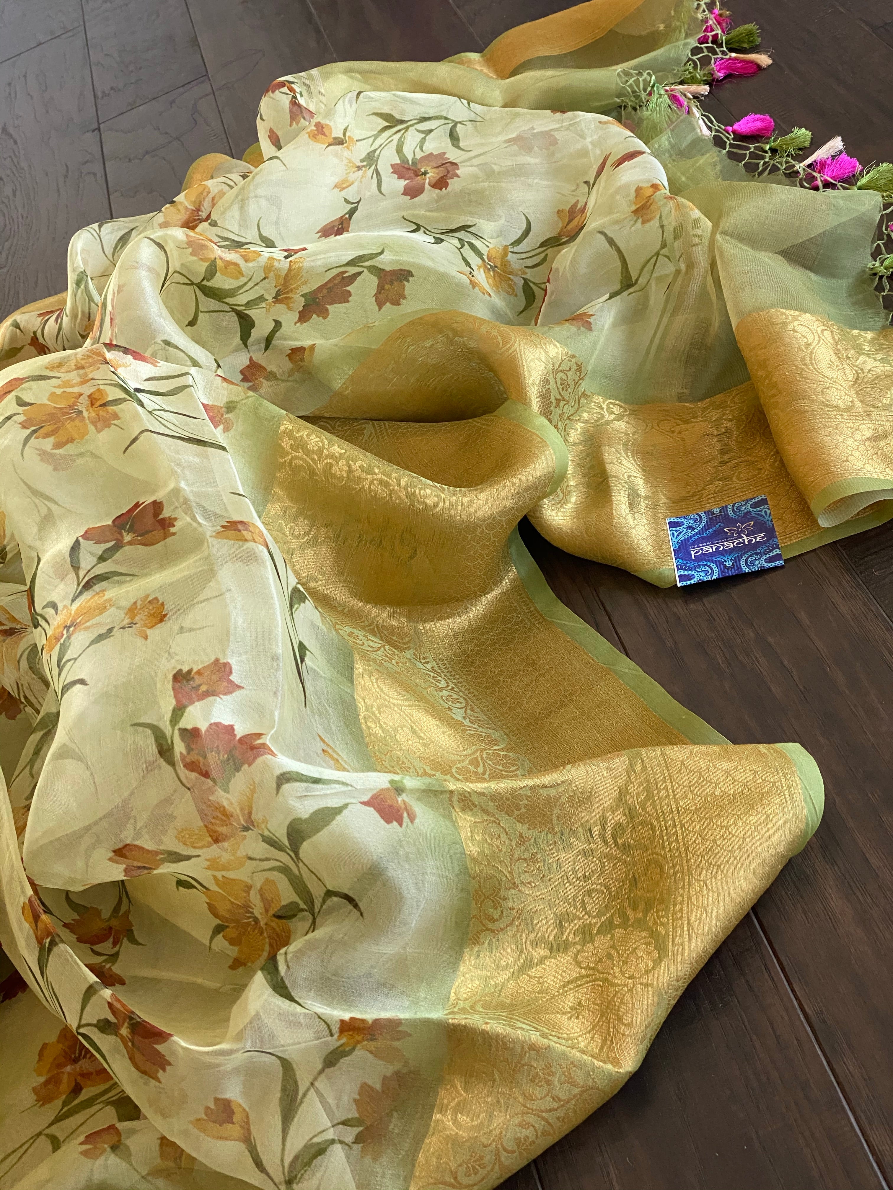 Banarasi Organza Floral - Light Green Golden Border