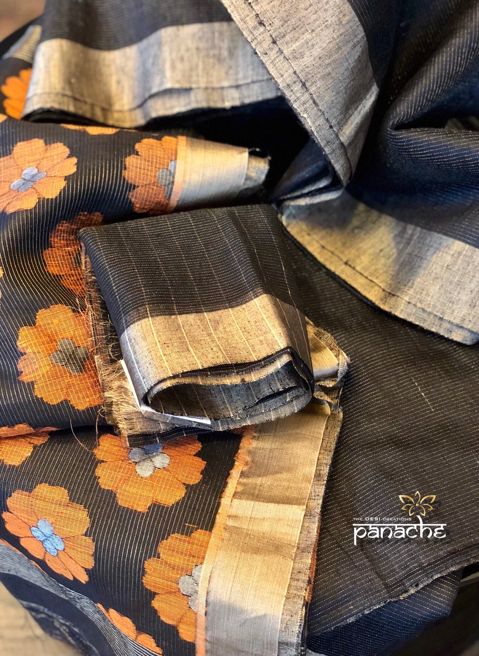 Matka Silk - Black Zari checks Woven Palllu