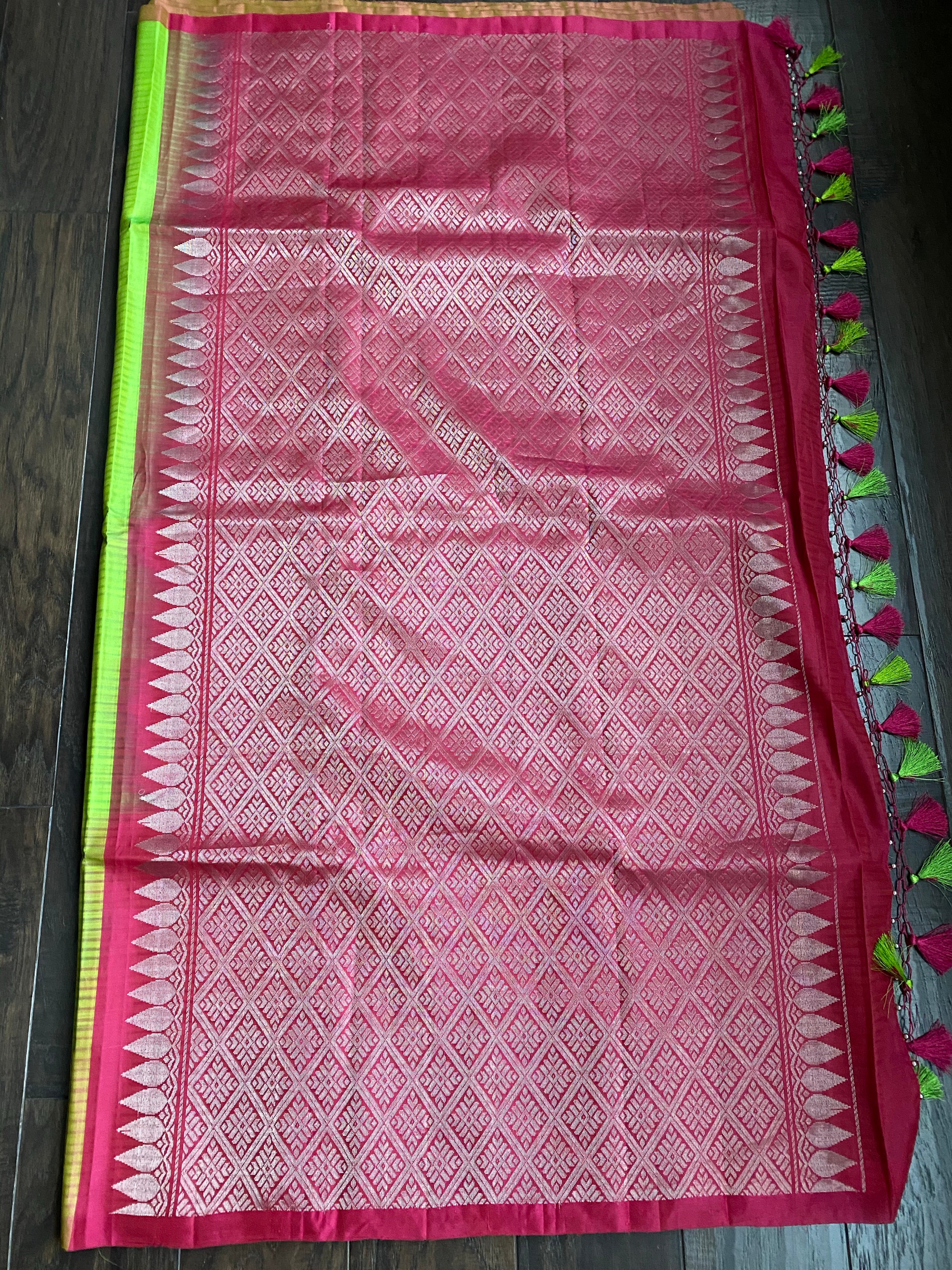 Silk Kanjivaram - Parrot Green Silver Zari