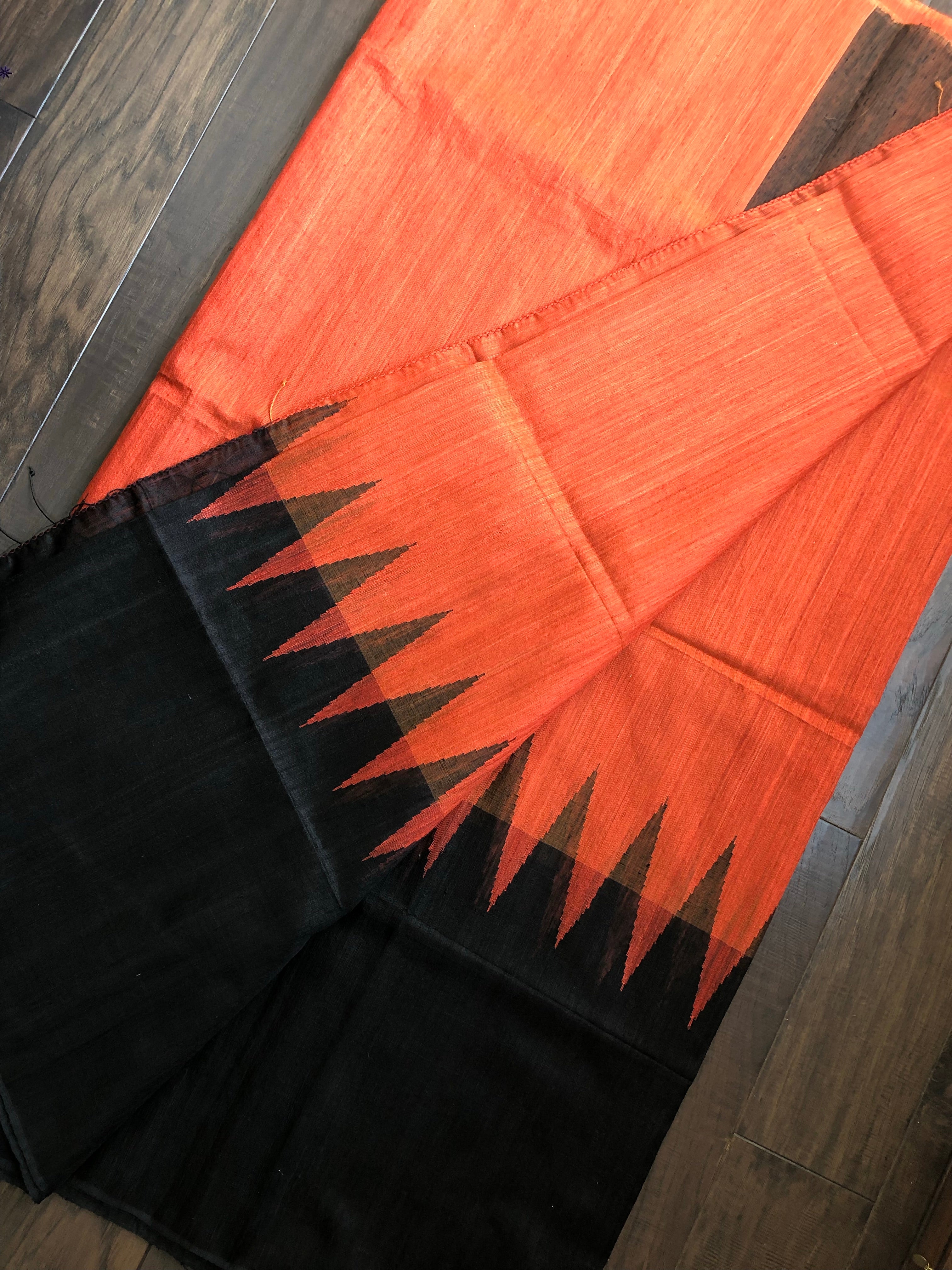 Matka Silk - Rust Black Jaamdani Weave