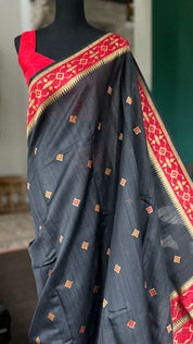 Pure Tassur Silk Banarasi - Black Red Jamdaani