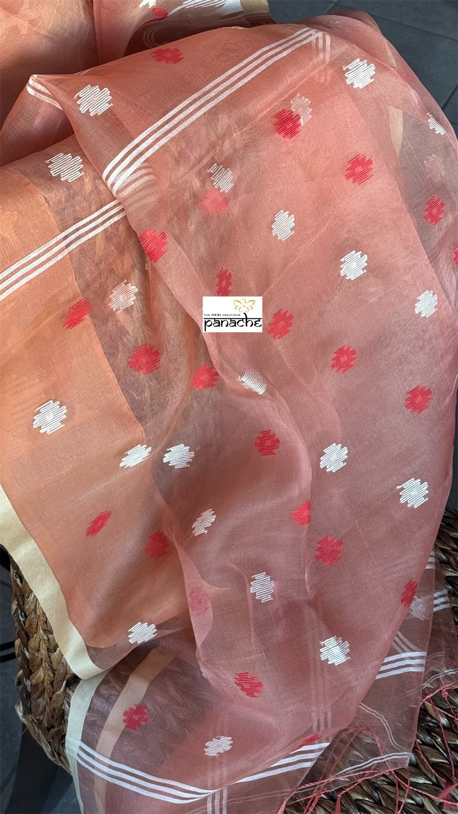 Muslin Jamdaani - Dusty Peach Golden Zari