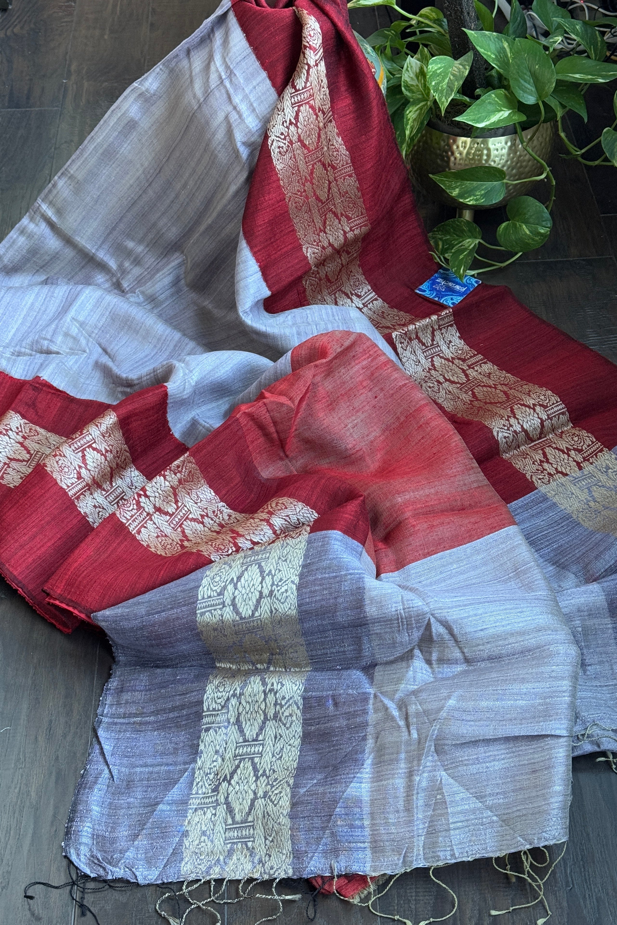 Pure Matka Silk Jamdaani - Grey Mauve Red Woven