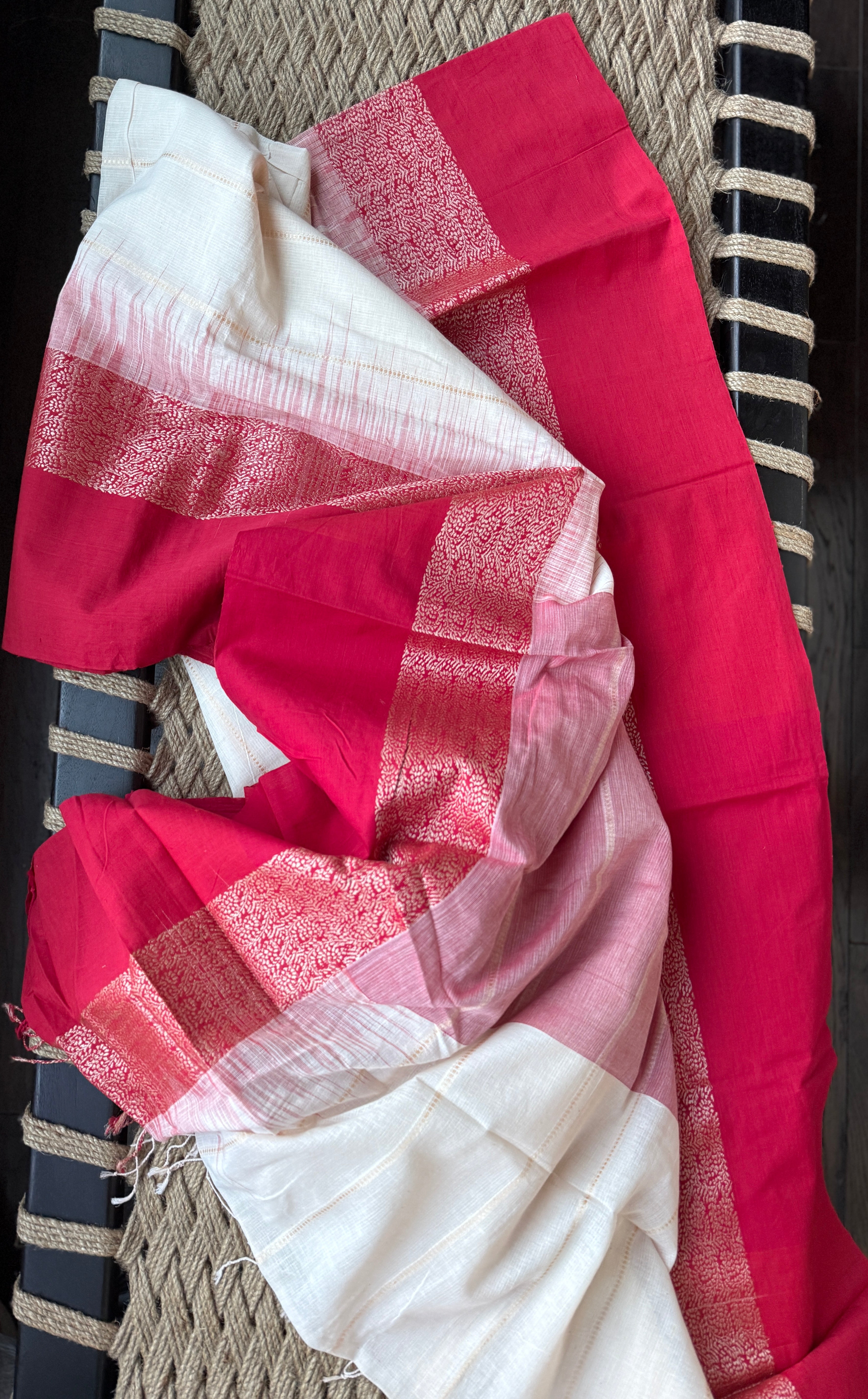 Pure Khadi Cotton Jamdani Handwoven - Off White Red Zari