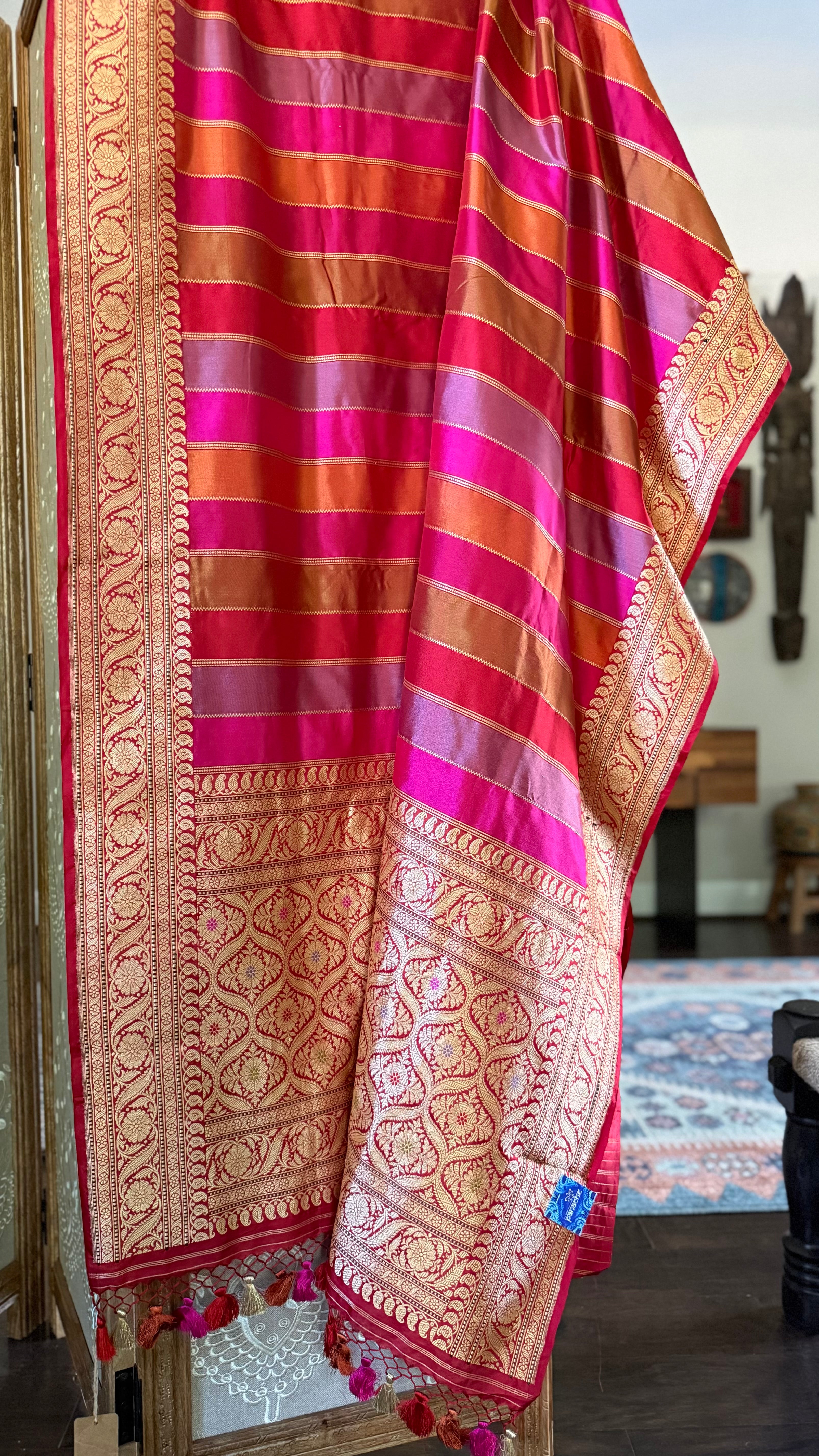 Pure Silk Rangkat Banarasi - Pink Red Multi shaded Kadwa