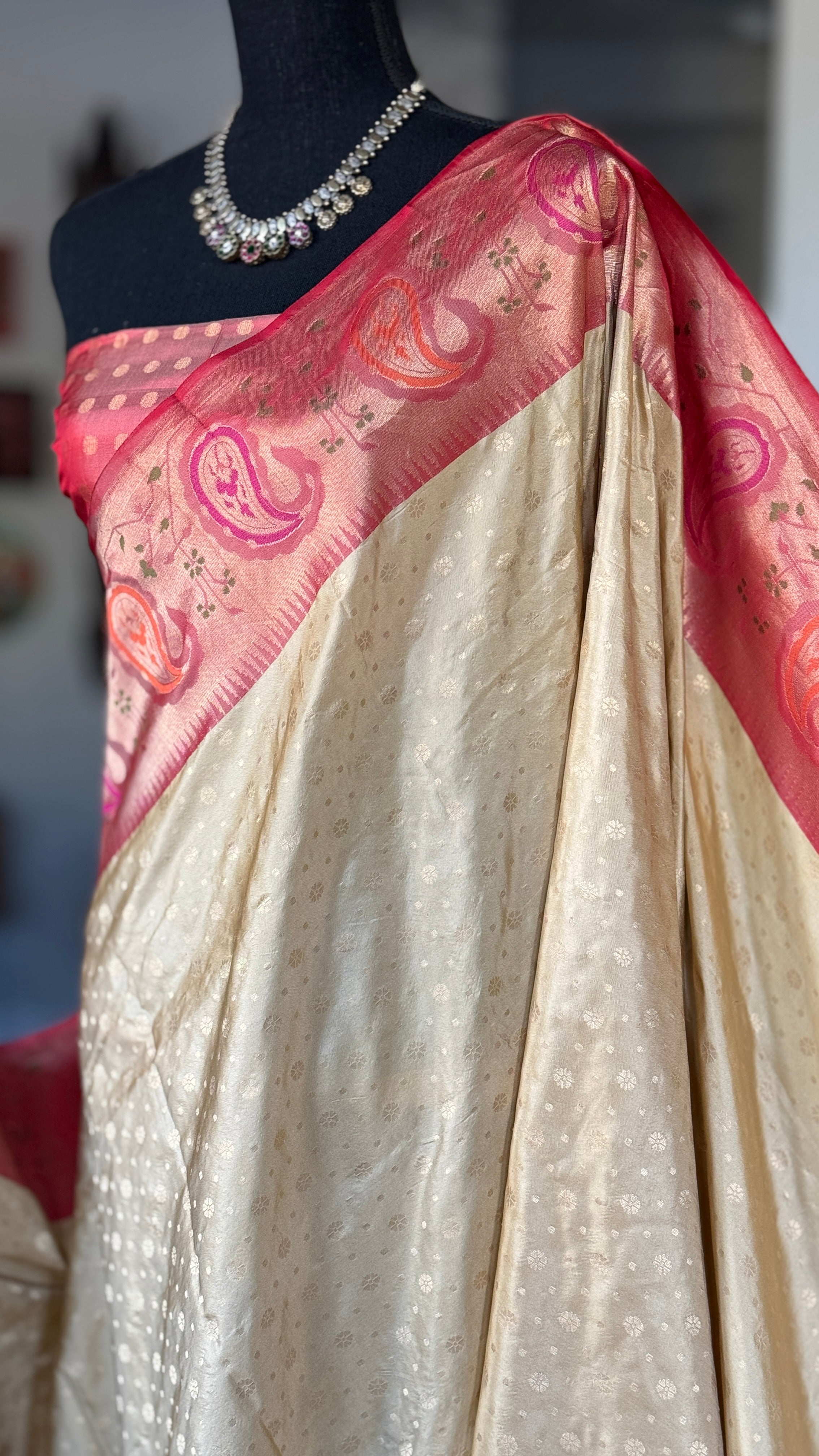 Katan Silk Banarasi - Golden Sandalwood Maroon Paithani