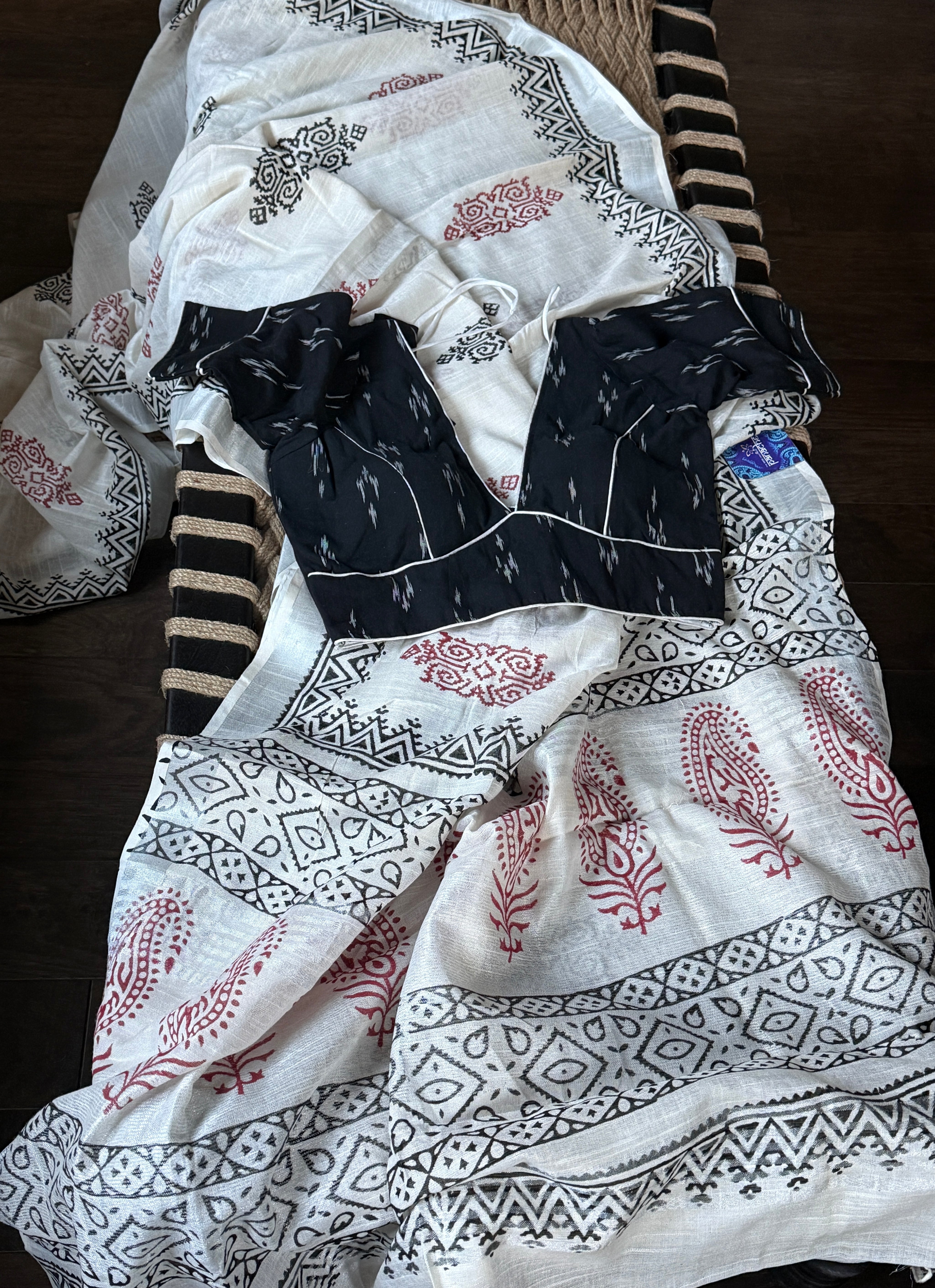 Linen Printed - Off-White Silver Zari