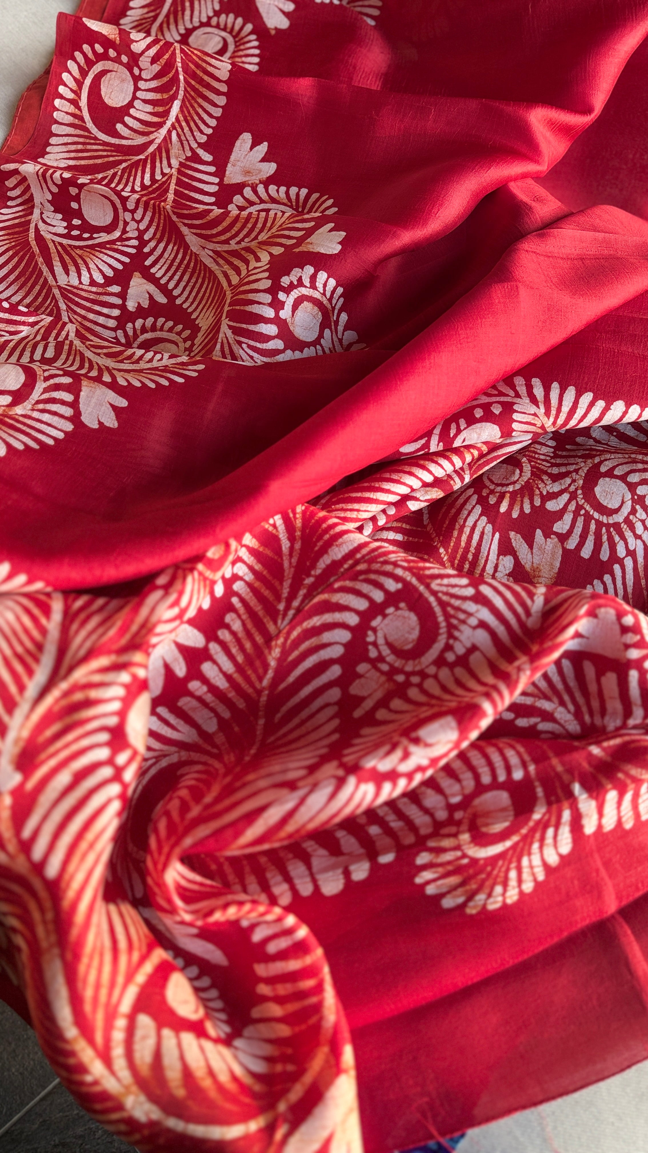Bishnupur Silk Batik Soru Tuli -  Red White
