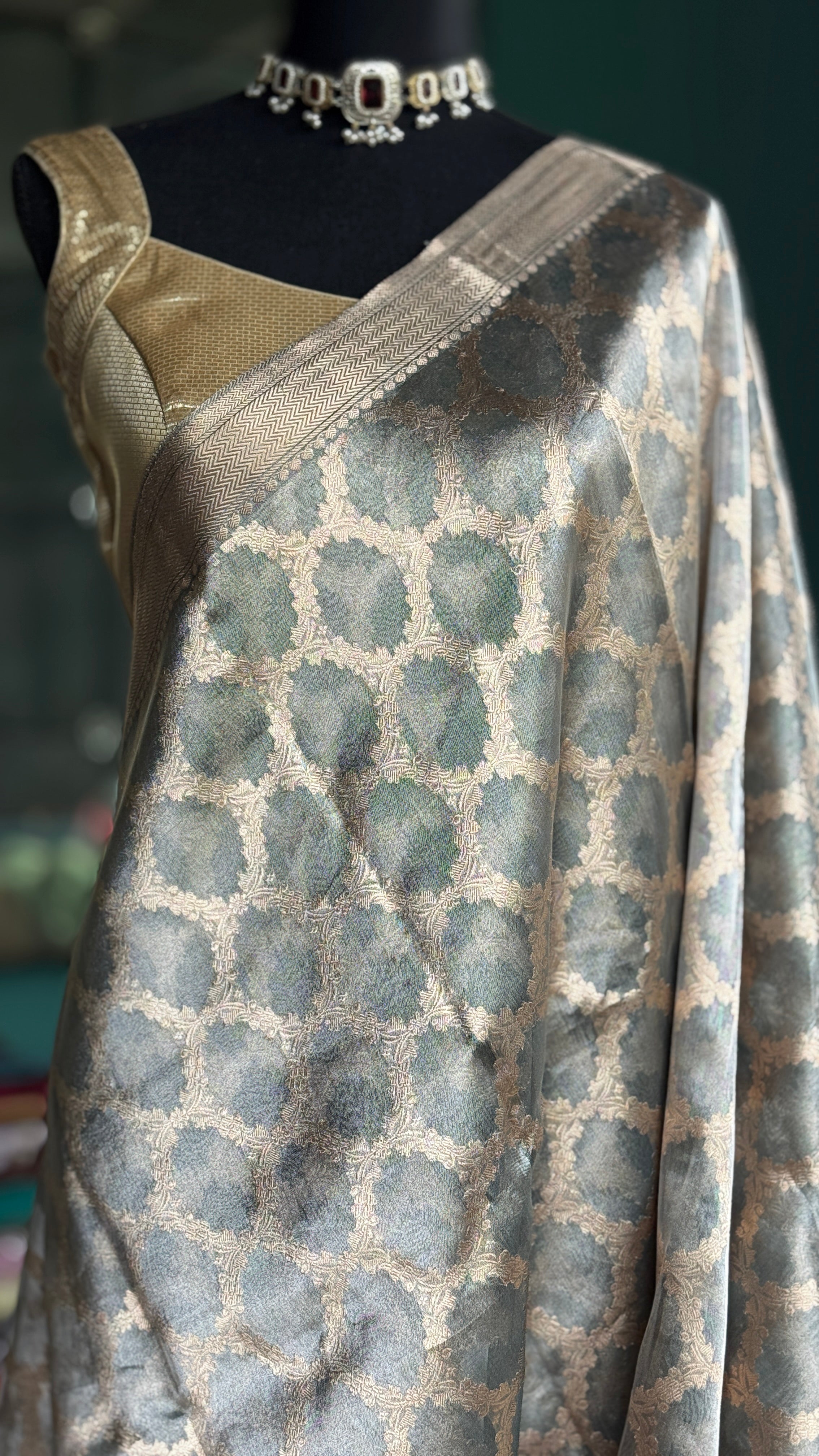 Pure Tissue by Tissue Silk Jaal Banarasi - Grey Kadhua