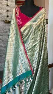 Pure Silk Katan Banarasi- Peocock Green Dual Shaded