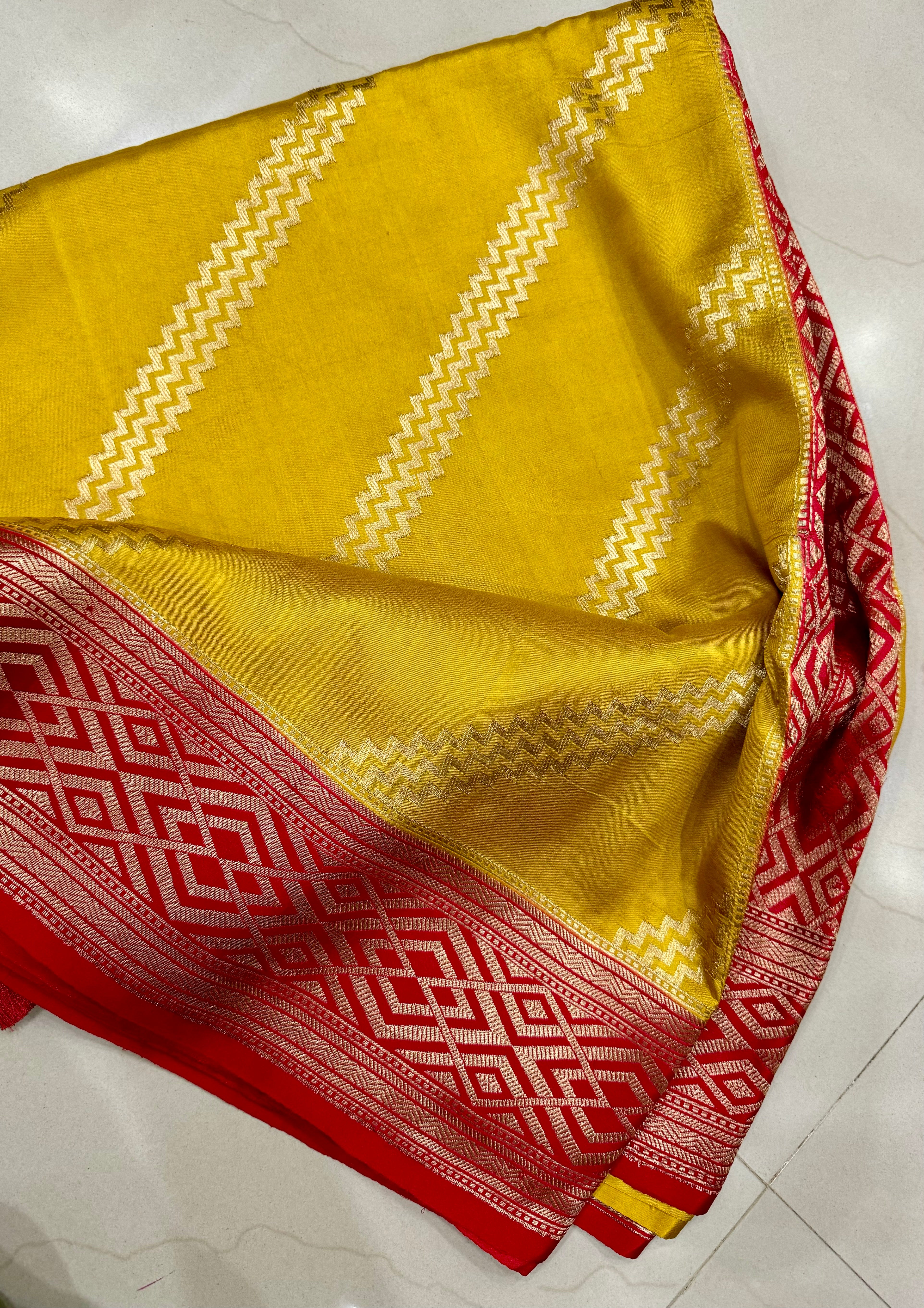 Pure Silk Katan Banarasi- Yellow Red Kadhua