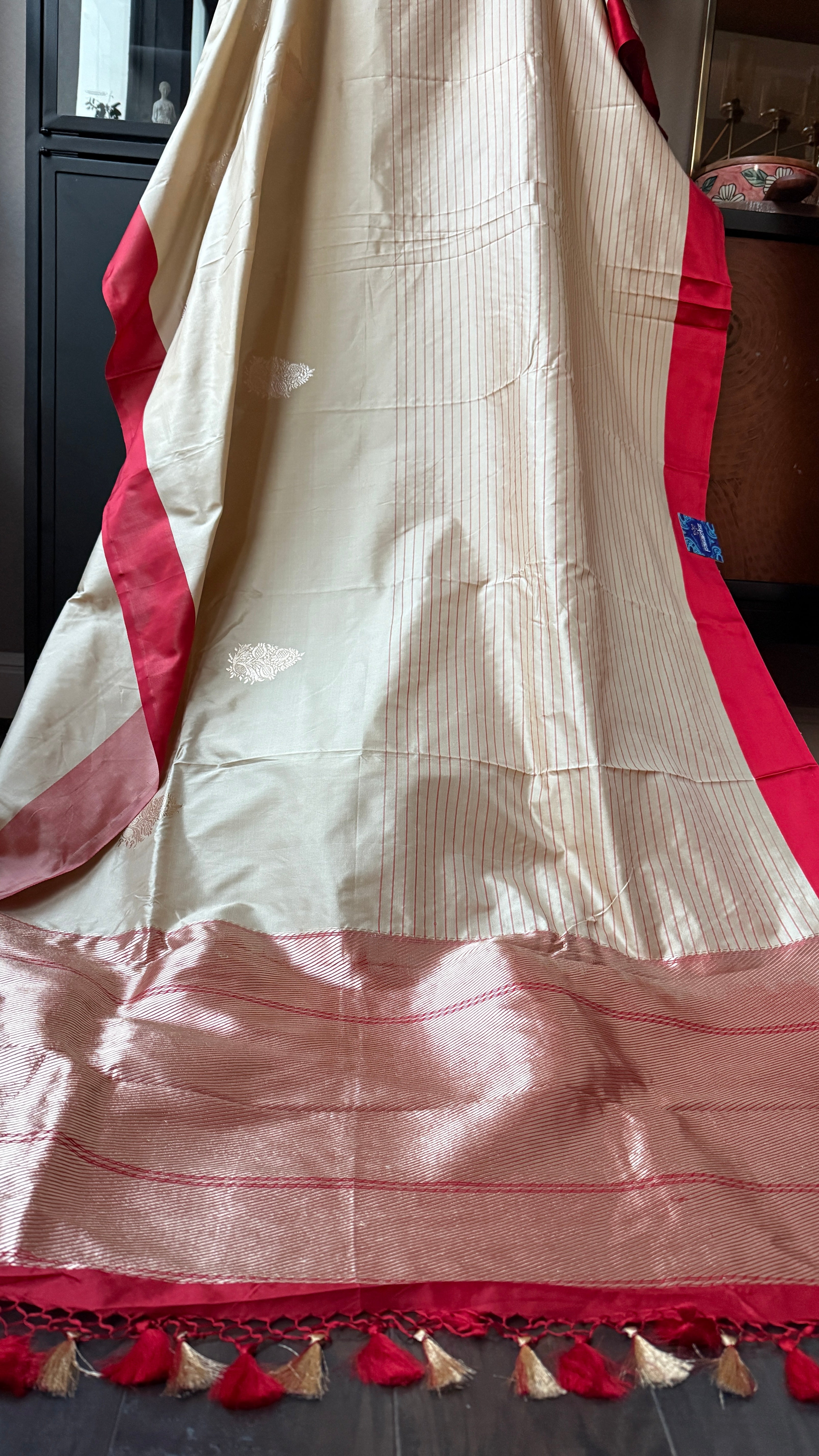 Pure Silk Katan Banarasi- Beige Tan Red Kadhua
