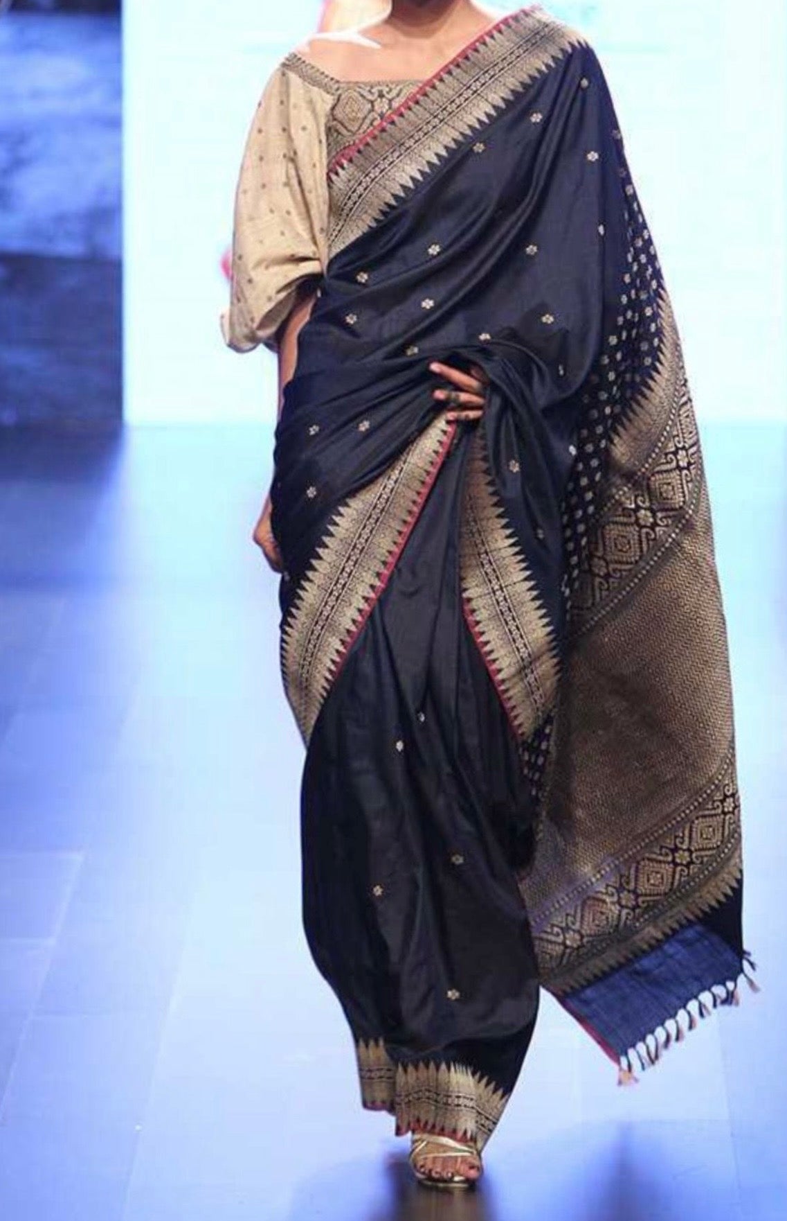 Katan Silk Banarasi - Black Red Kadwa