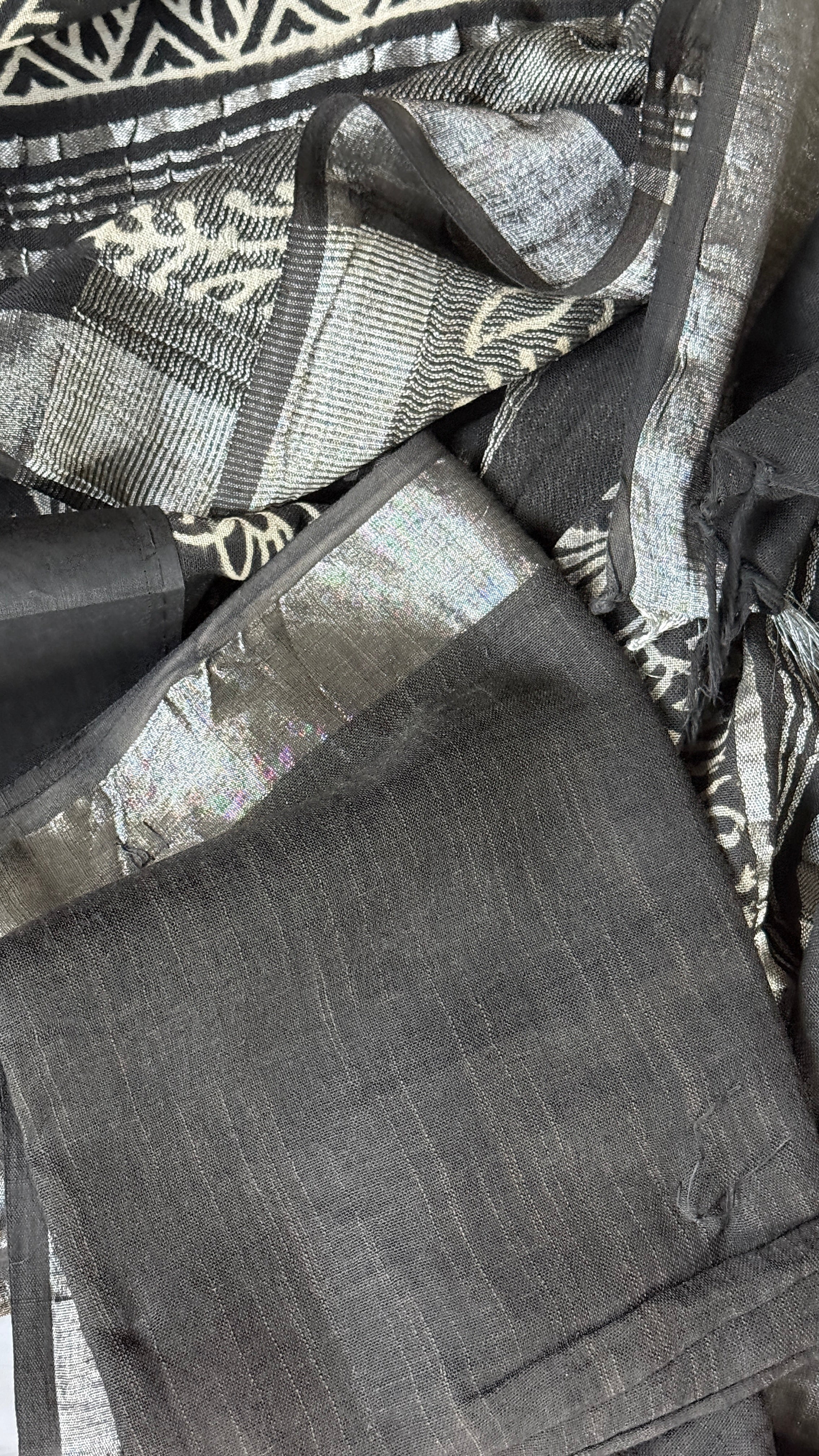 Linen Printed - Black White Silver Zari