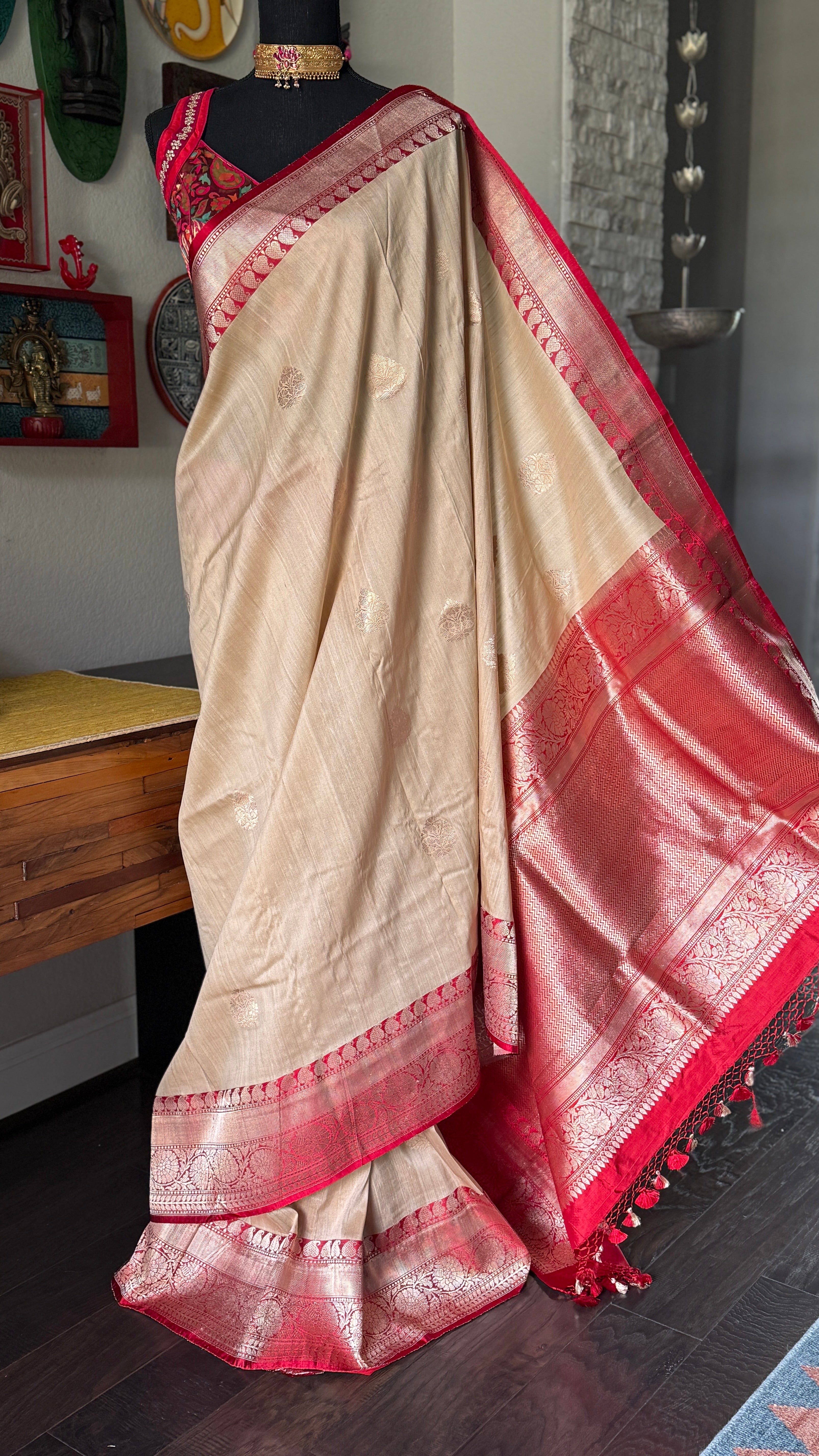 Tussar Silk Banarasi - Tan Beige Red